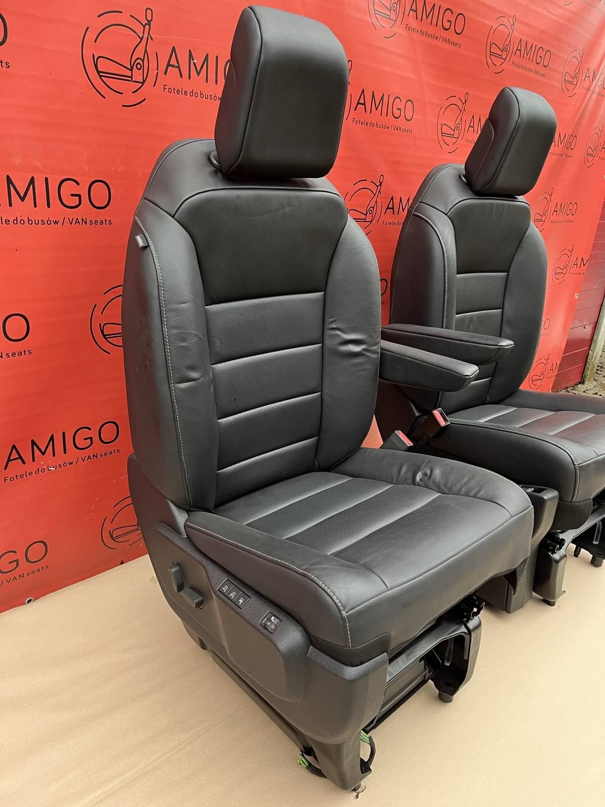 Front passenger driver seats leather Peugeot Traveller Proace Spacetourer Expert Jumpy Zafira Vivaro Scudo