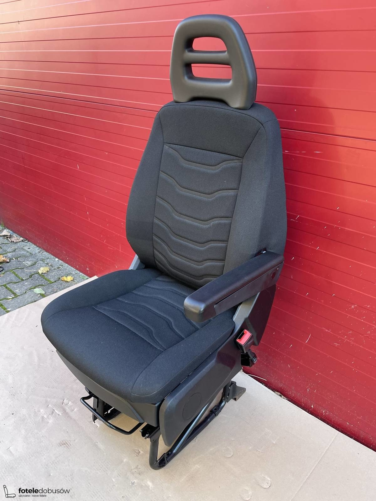 Iveco Daily VI 2014-2021 UK driver seat | EU passenger single seat Armrest