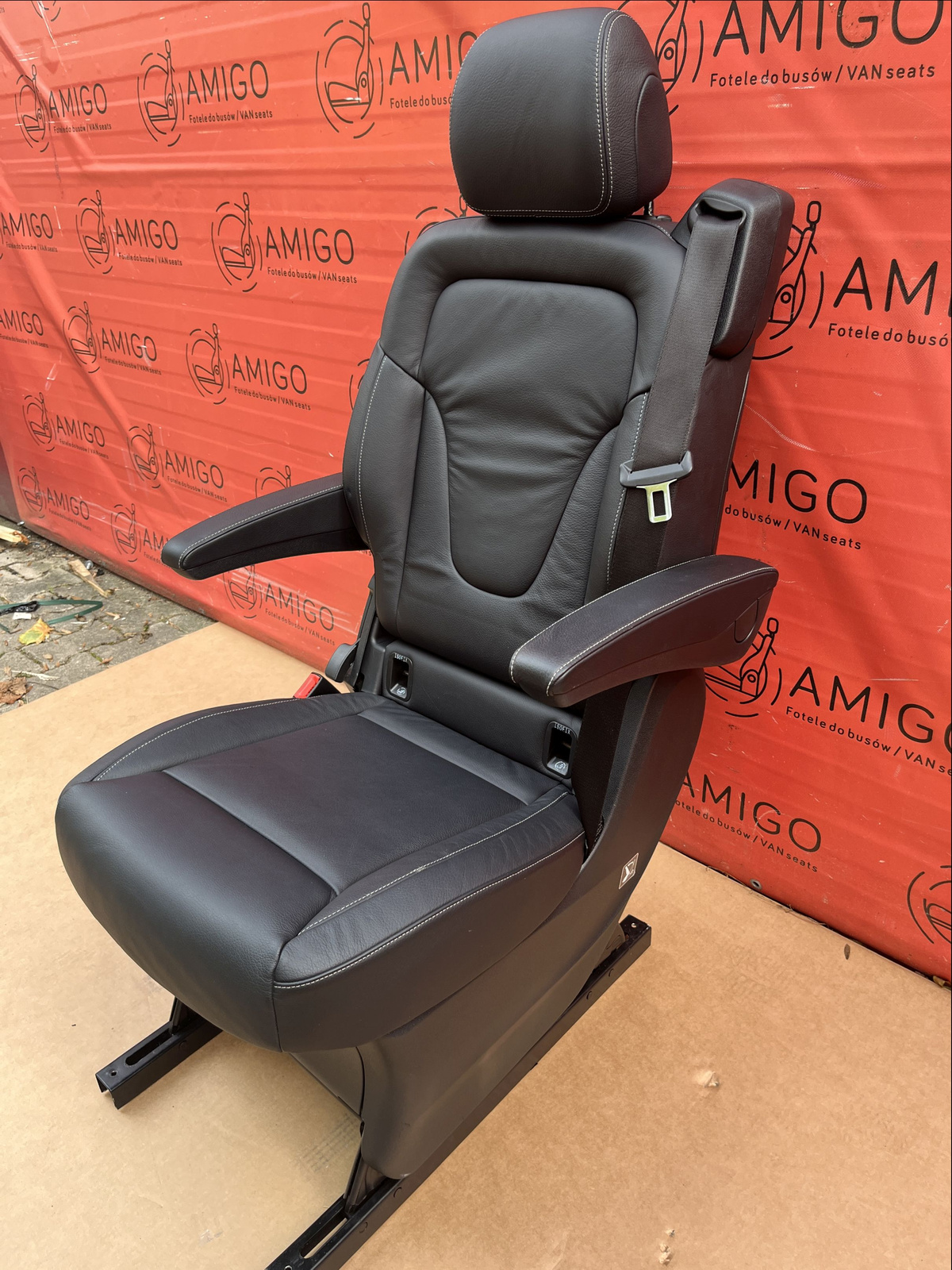 Seat single rear Mercedes V-class W447 Leather Lugano Black