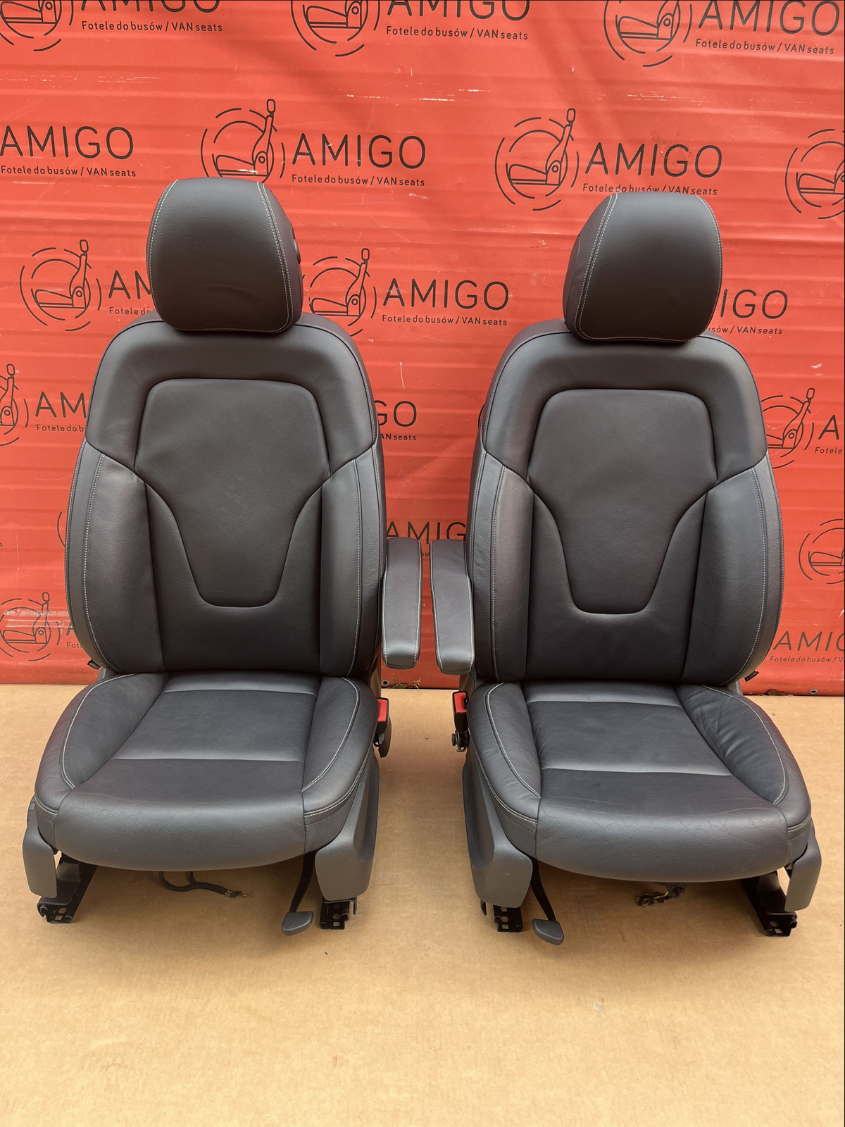 Front Seat Mercedes Vito W447 driver passenger 2014-2024 armrests Lugano Leather
