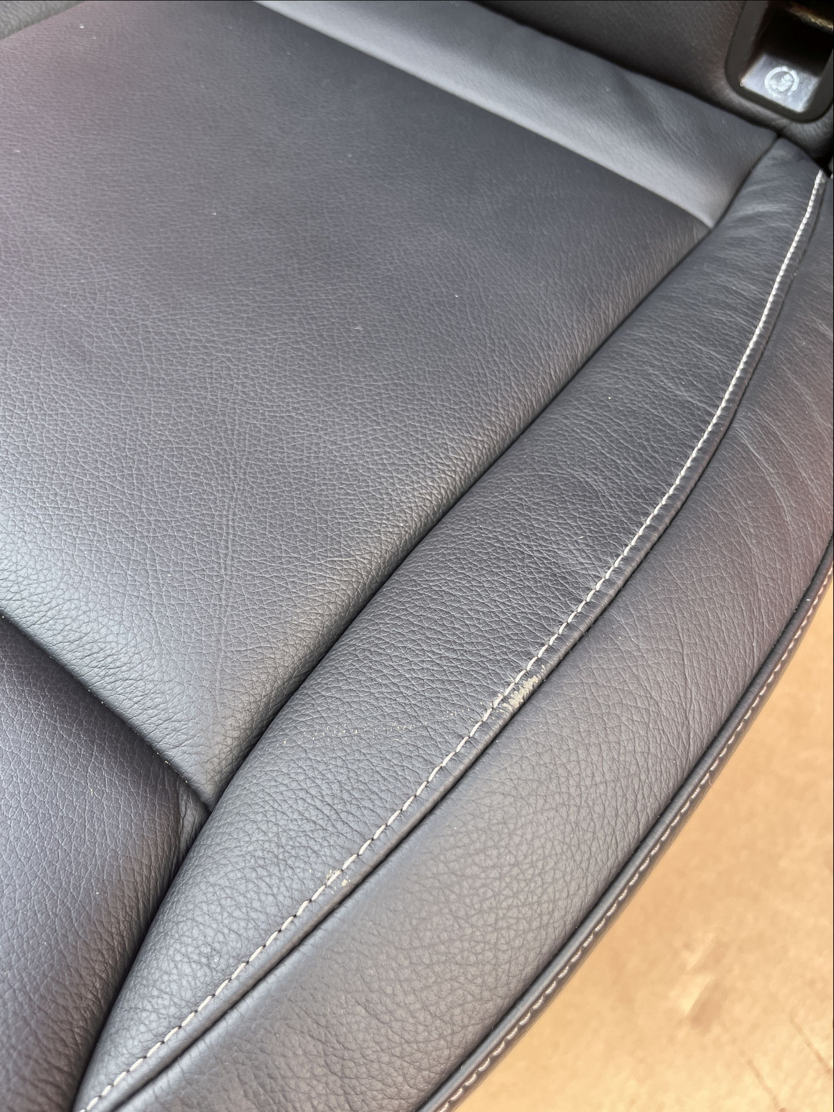 Seat single rear Mercedes V-class W447 Leather Lugano Black