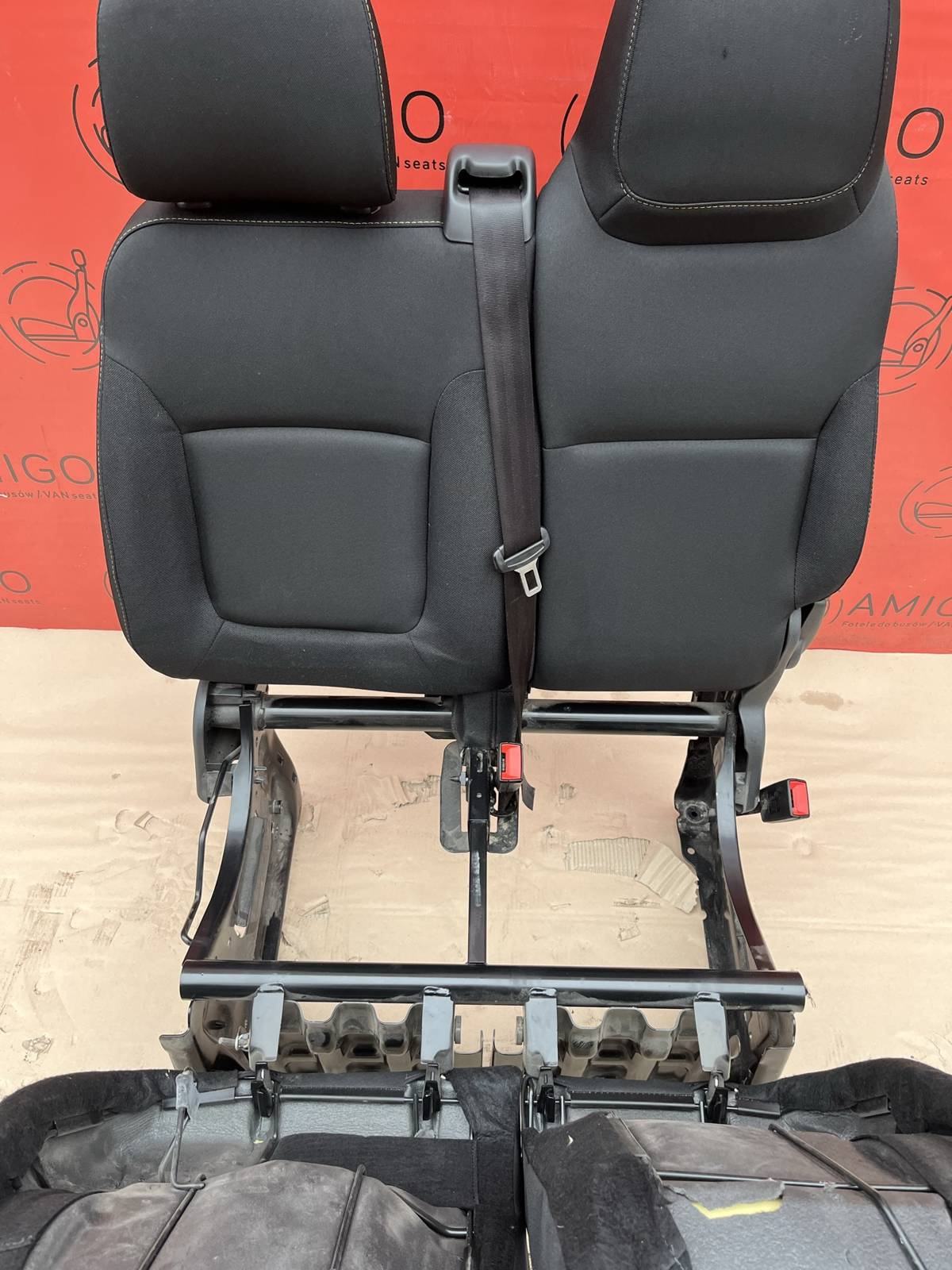 Seat Renault Trafic Vivaro NV300 TALENTO front double passenger Kario LHD