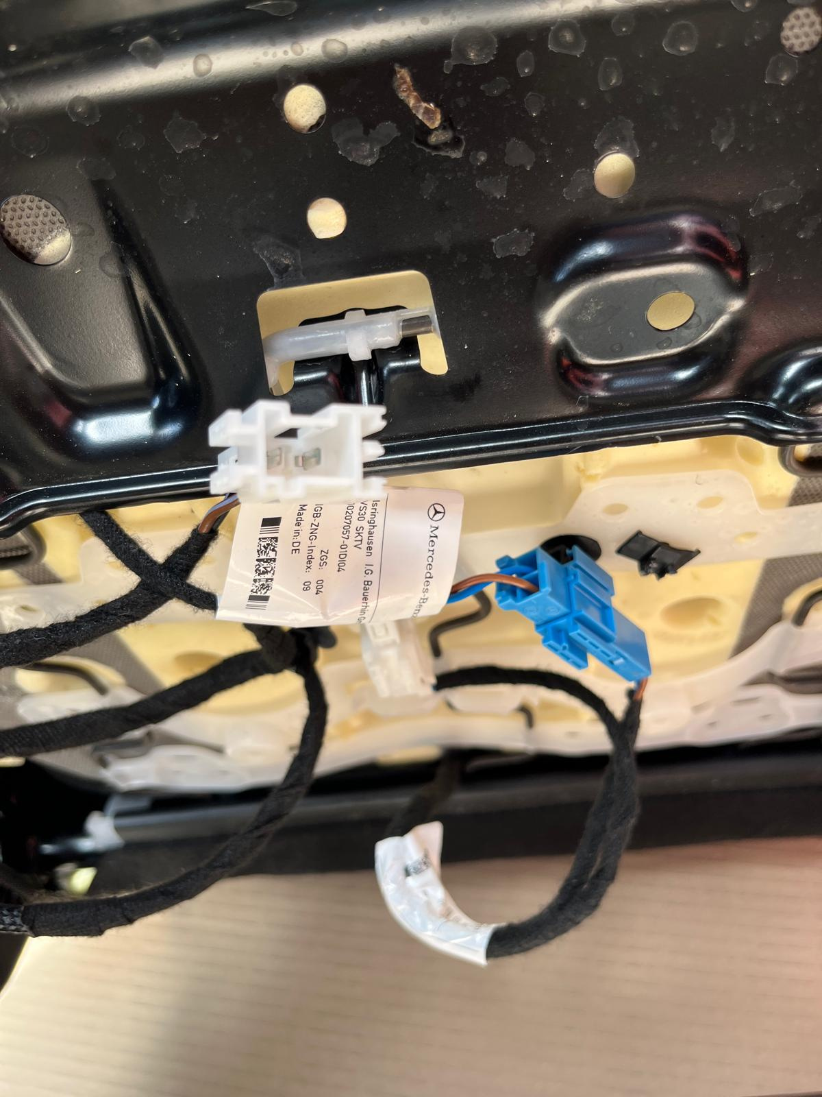 Seat Mercedes Sprinter W907 EU passenger seat | UK driver 2018-2025 Maturin heated base