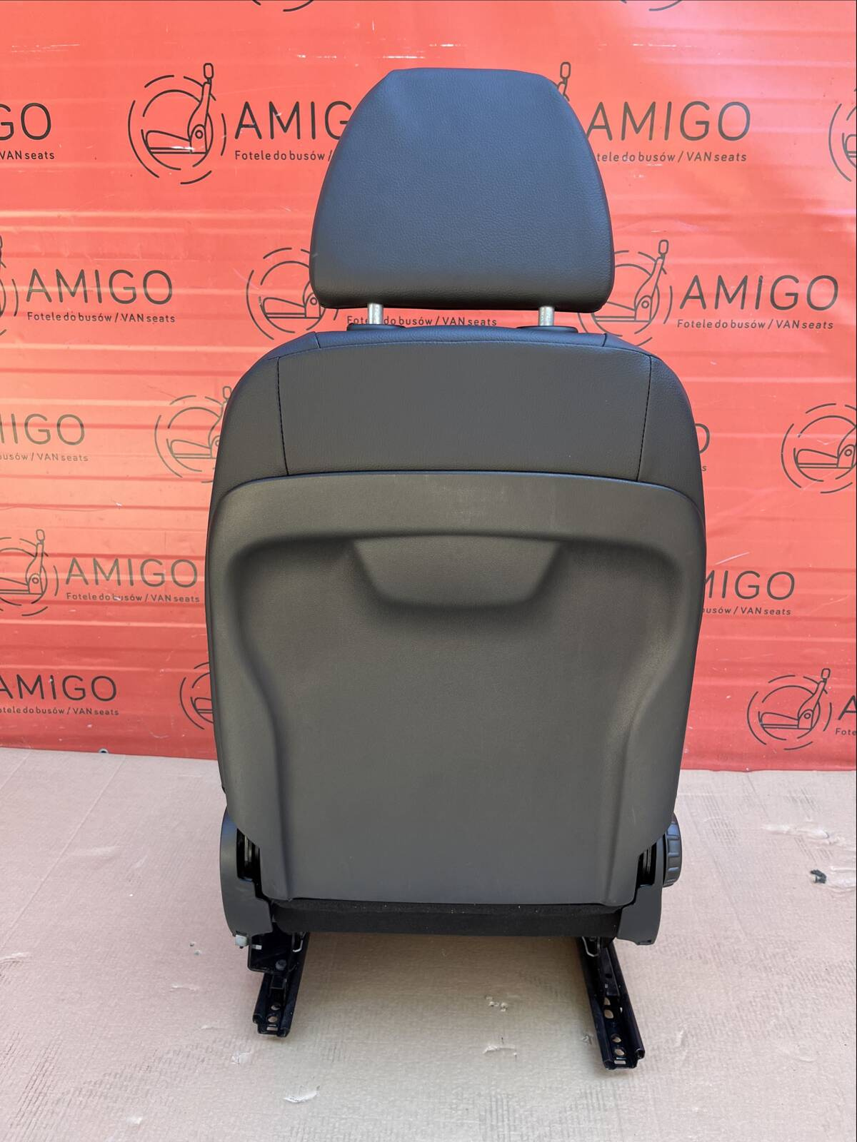 Seat Mercedes Vito W447 UK driver | EU passenger adjustments