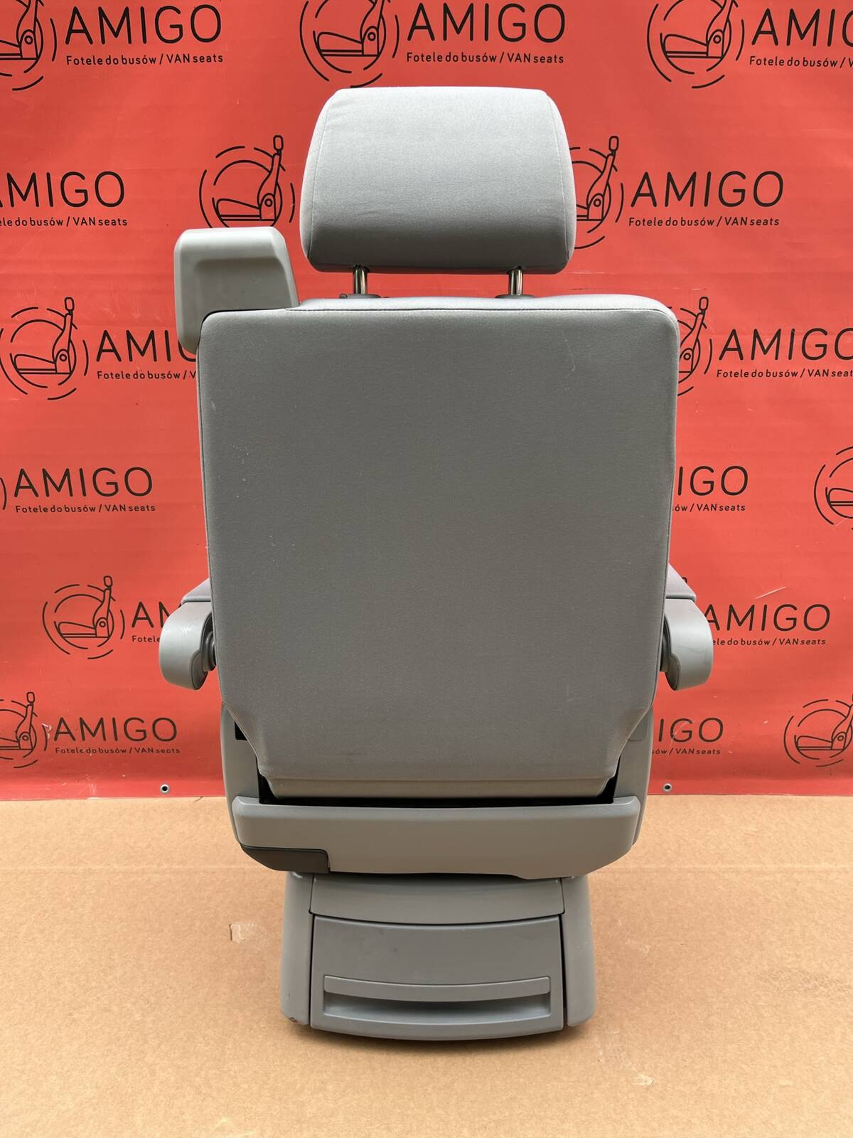 Seat VW T6 Multivan Cheyennvel rear t5e grey ISOFIX swi