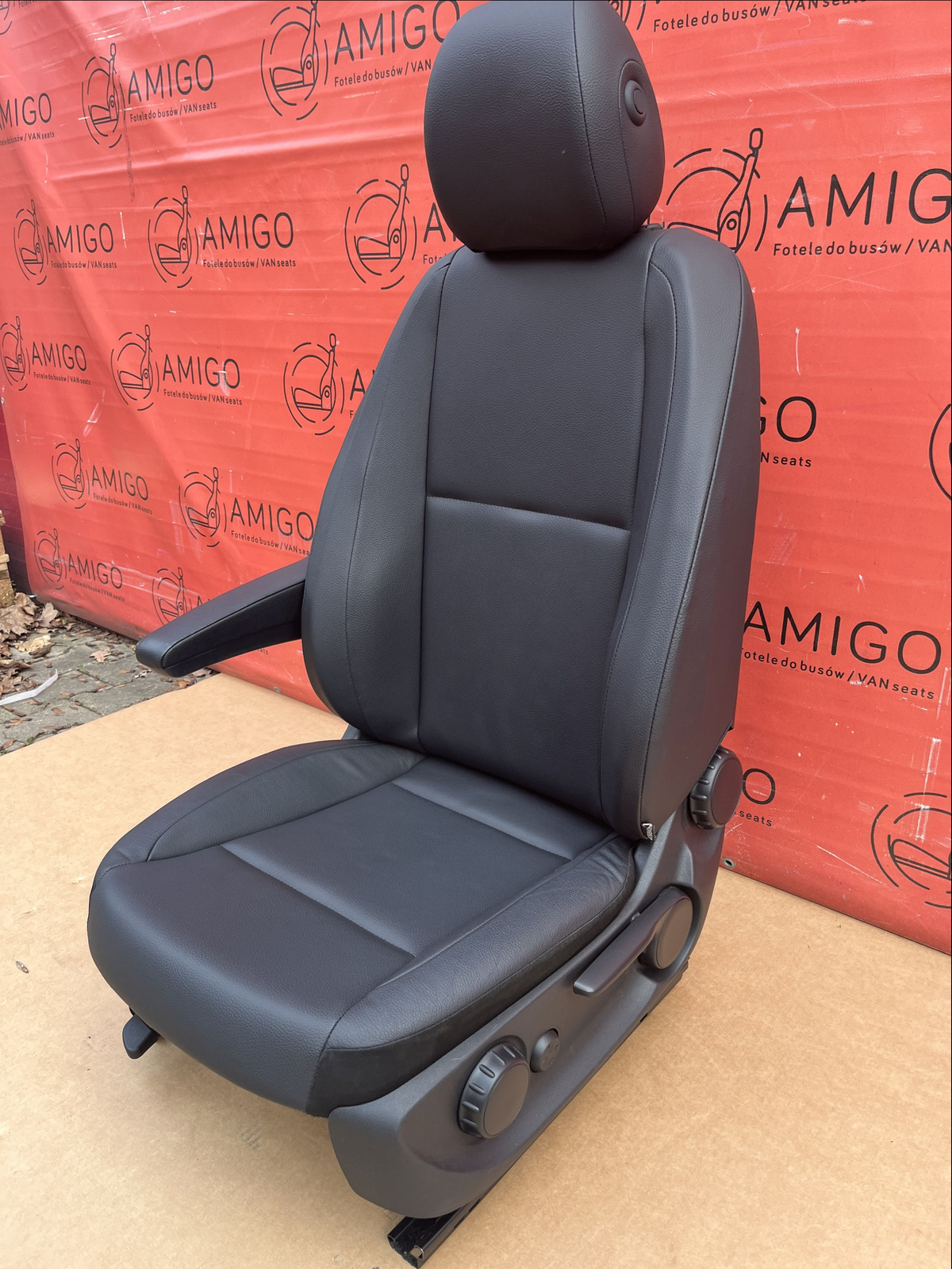 Seat Mercedes Vito W447 UK passenger | EU driver armrest adjustments Leatherette Airbag