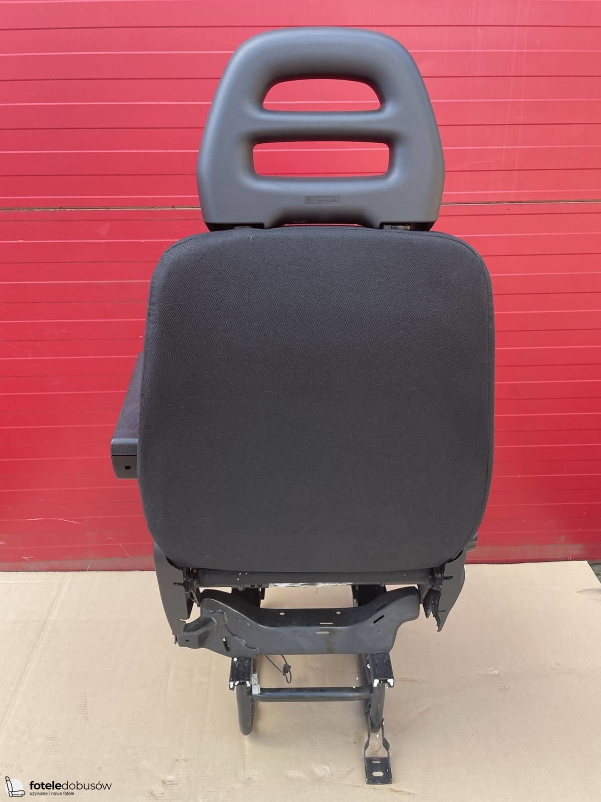 Iveco Daily VI 2014-2021 UK driver seat | EU passenger single seat Armrest