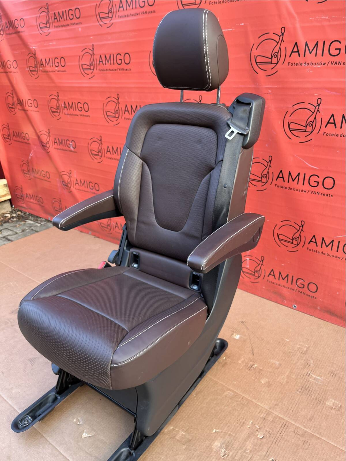 Seat single rear Mercedes V-class W447 Leather Nappa Maron Brown heated ventilated