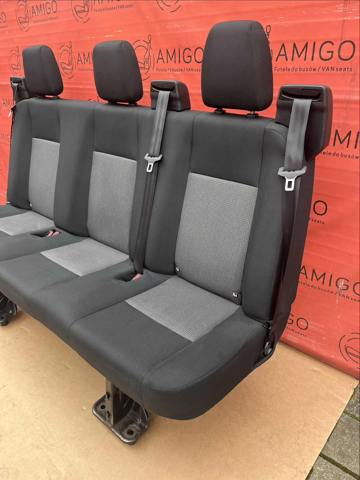 Seat Ford Transit Custom bench triple rear Crew Cab belts Quadrant