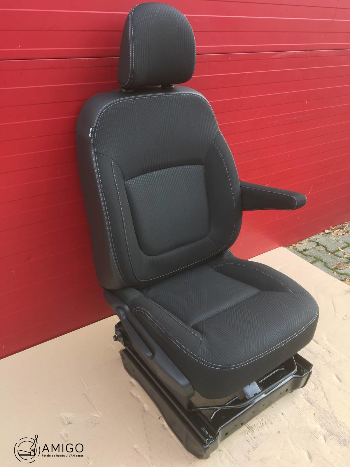 Seat UK driver | EU passenger Renault Trafic Opel Vauxhall Vivaro NV300 Talento | EU passenger