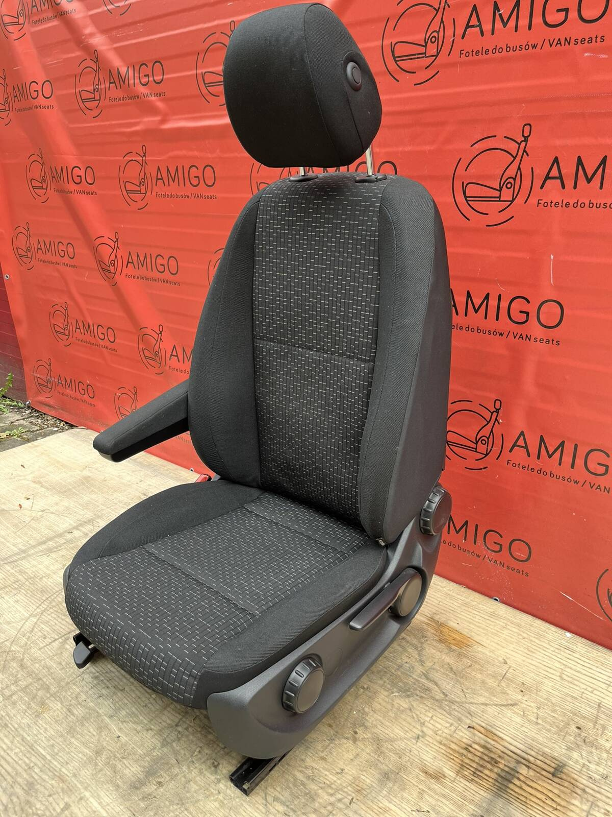 Seat Mercedes Vito W447 UK passenger | EU driver armrest adjustments CALUMA