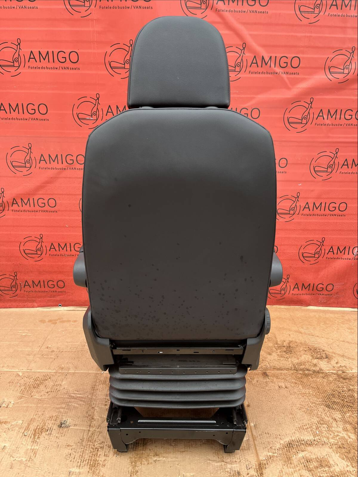 VW Crafter II MAN TGE 2016-2022 UK passenger seat | EU driver seat captain armrest suspension