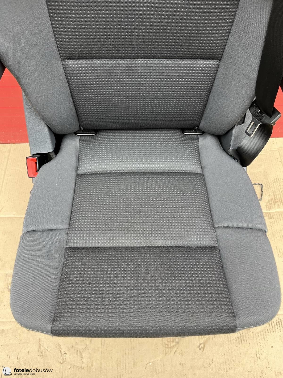Seat VW T5.1 T5 Multivan Caravelle TEAM swivel rear for child t6