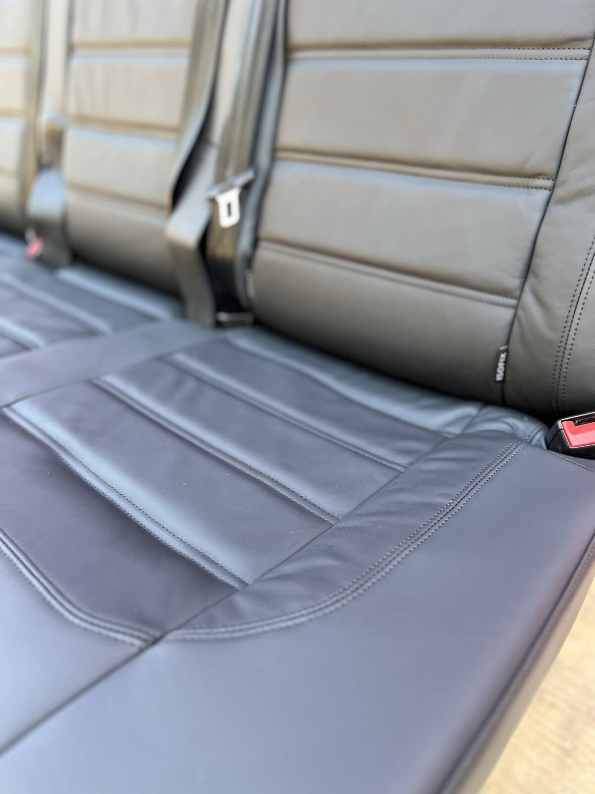 Bench rear triple seat VW T5 T6 titan black leather Multivan Caravelle t5