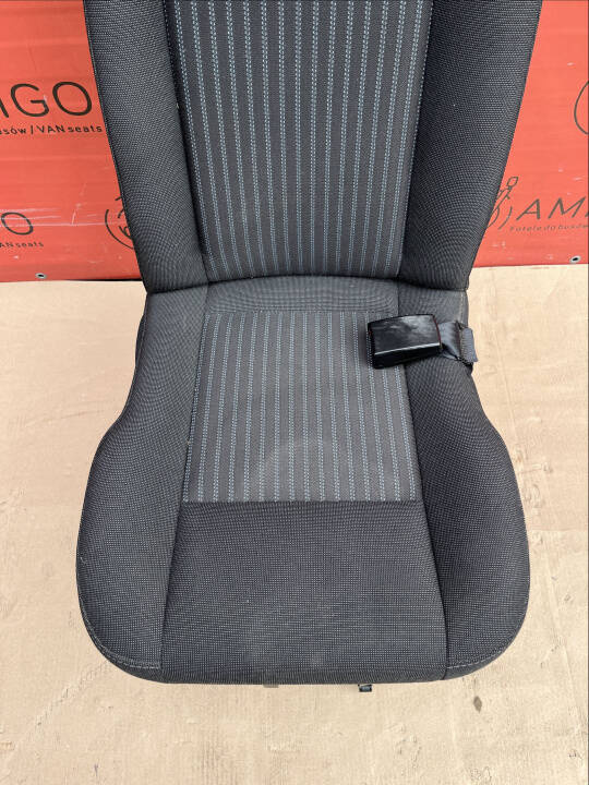 Seat Ford Transit MK8 single rear Traxon