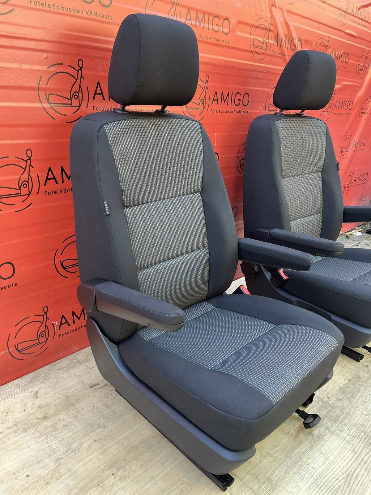 Driver passenger Captain genuine swivel seats seat VW T6.1 California Bricks