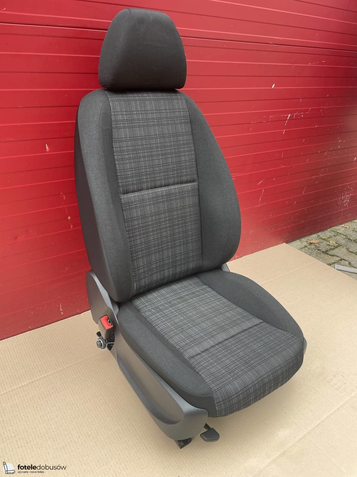 Seat Mercedes Vito W447 UK passenger | EU driver adjustments Tunja