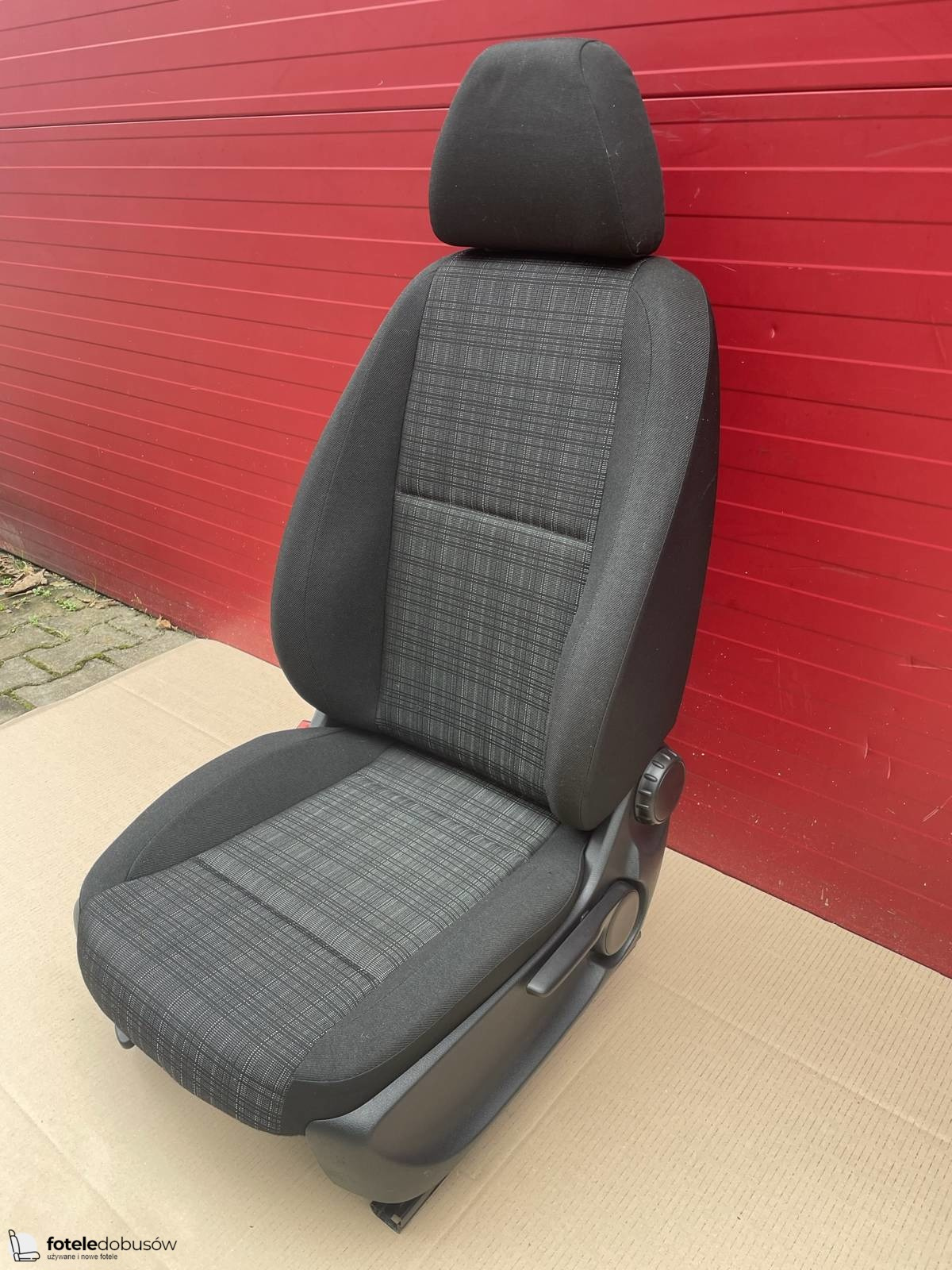 Seat Mercedes Vito W447 UK passenger | EU driver adjustments Tunja