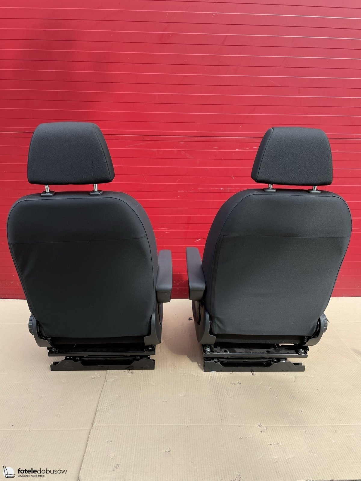 Seats Mercedes Sprinter W907 passenger driver adjustments comfort SWIVEL Maturin