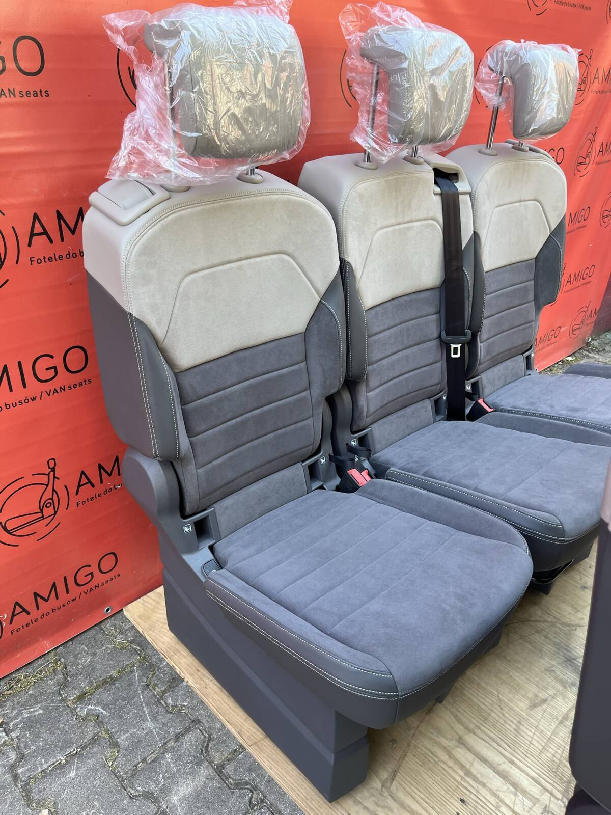 Seats front rear NEW VW Multivan T7 Table heated leather