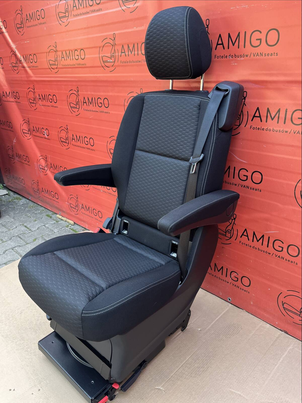 Seat single rear swivel Opel Vivaro B Life Trafic SpaceClass V-class W447 Black Connect