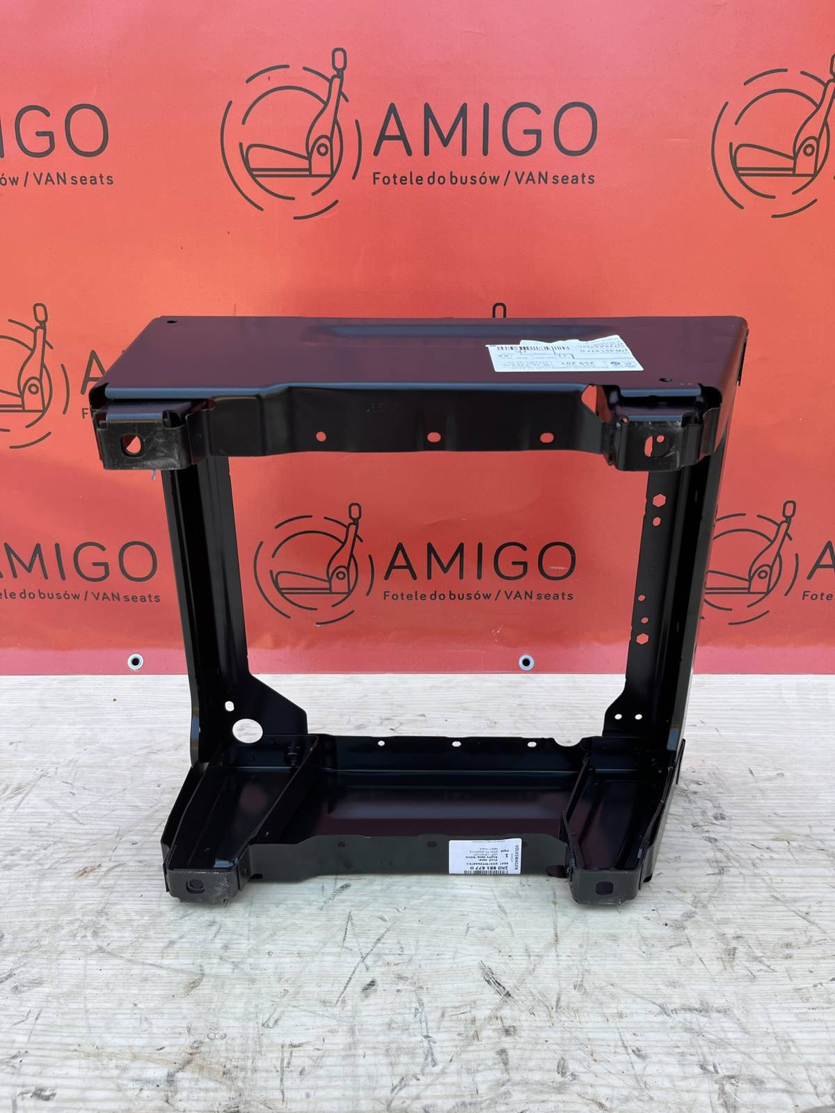 VW Crafter II MAN TGE 2016-2025 single passenger seat base