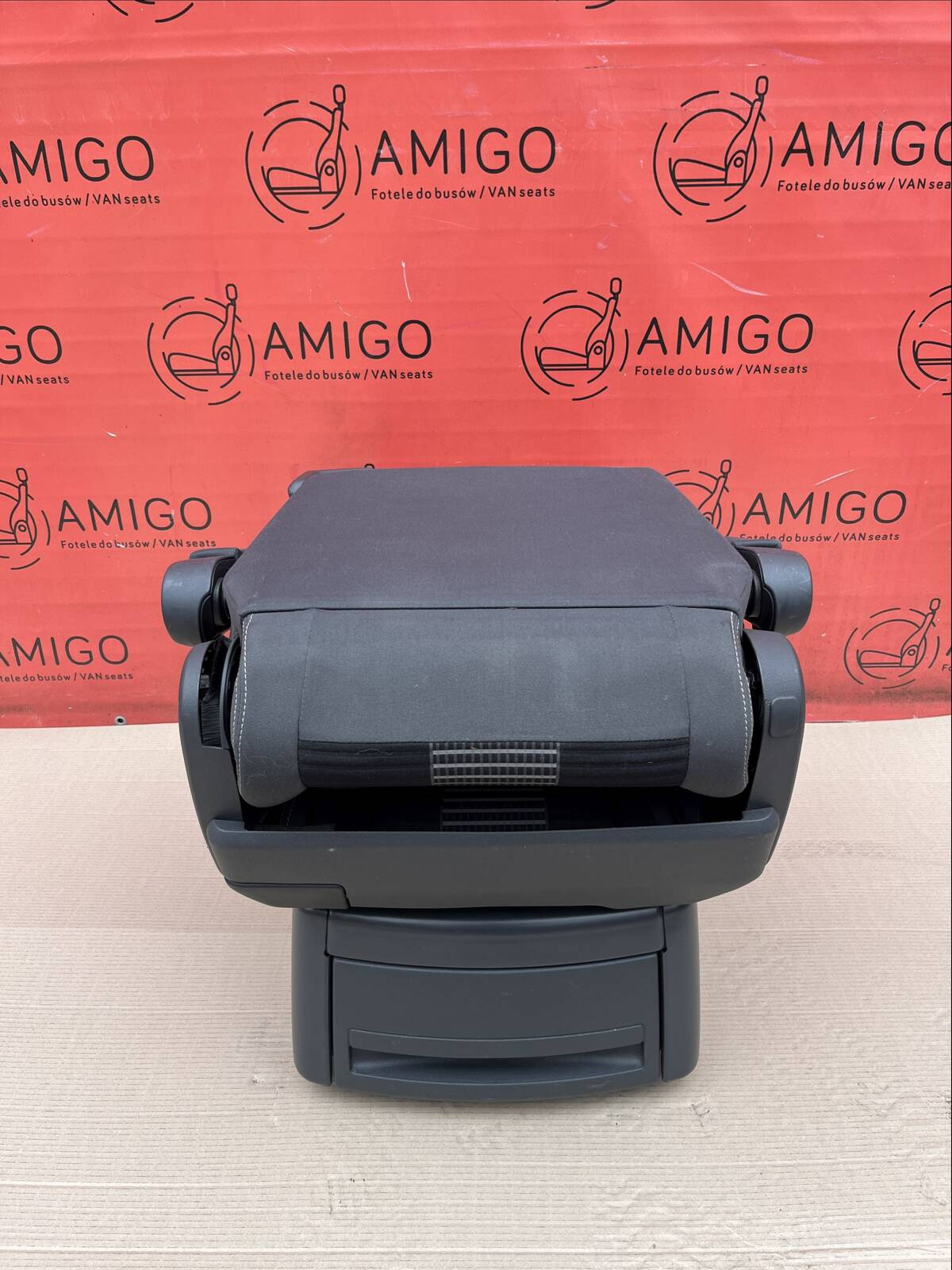 Seat VW T5 Multivan UNITED swivel rear single