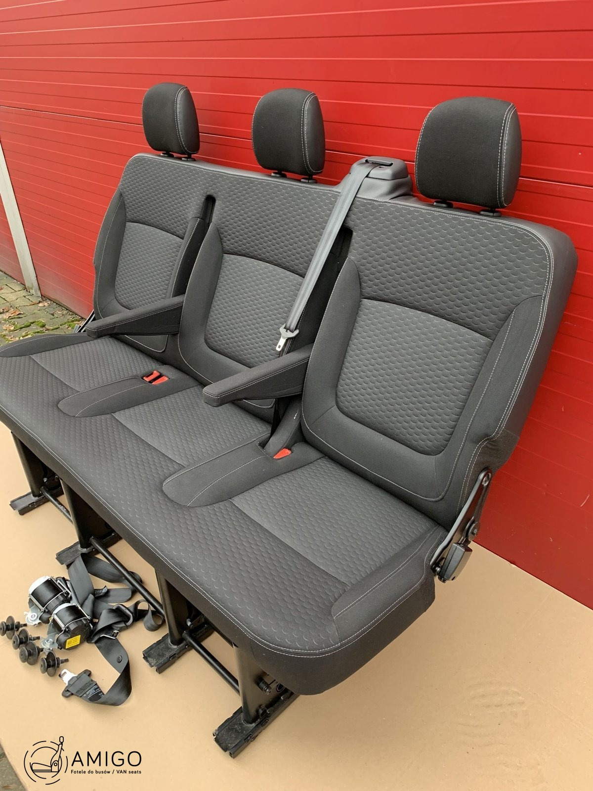 Seat triple bench Renault Trafic Opel Vauxhall Vivaro NV300 Talento belts set