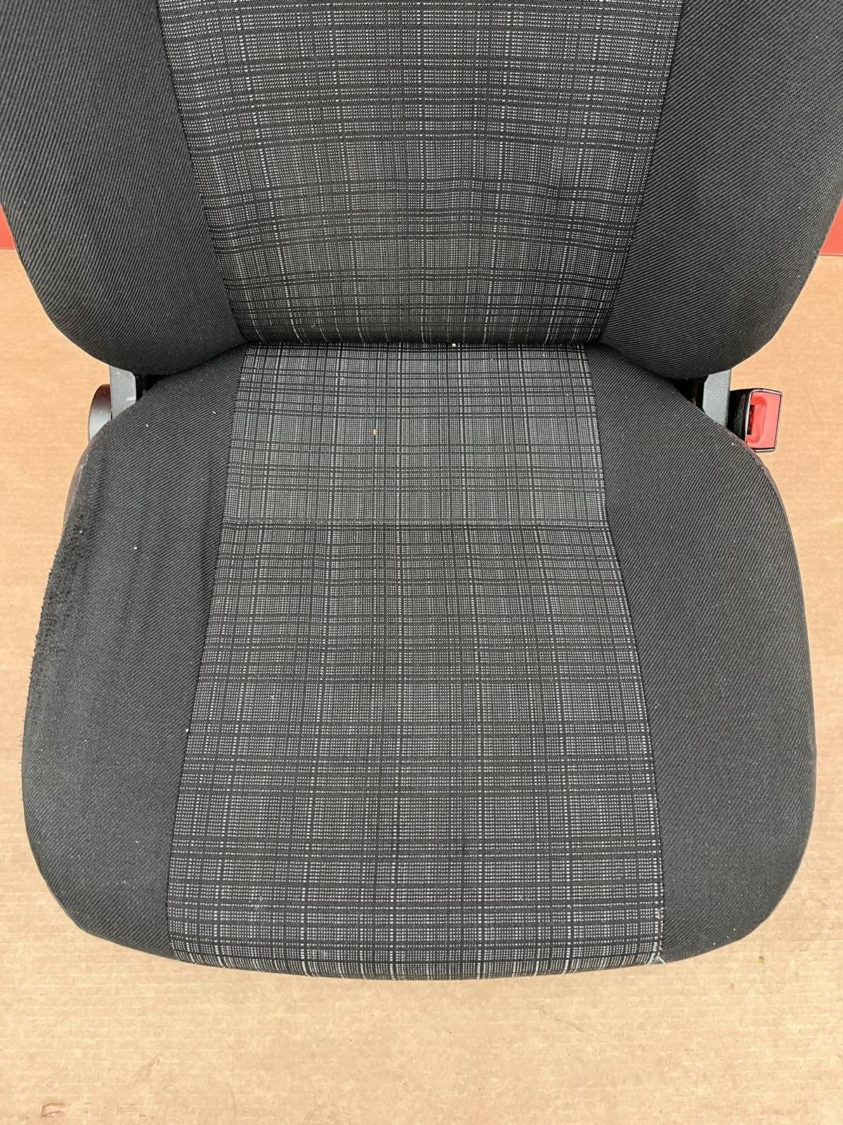 Seat Mercedes Sprinter W906 EU passenger | UK driver adjustments TUNJA