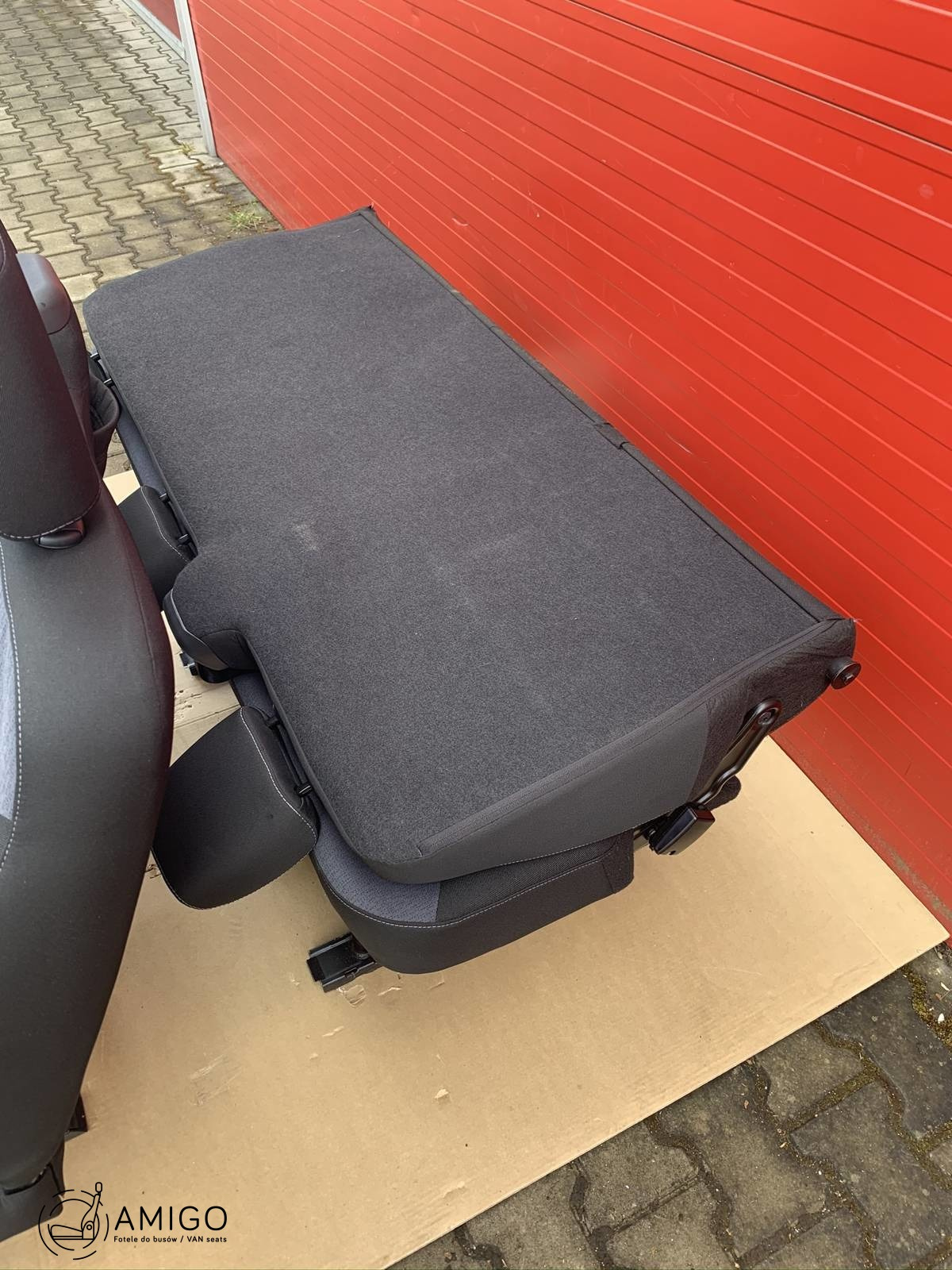 Seat triple bench Renault Trafic Opel Vauxhall Vivaro NV300 Talento belts floor