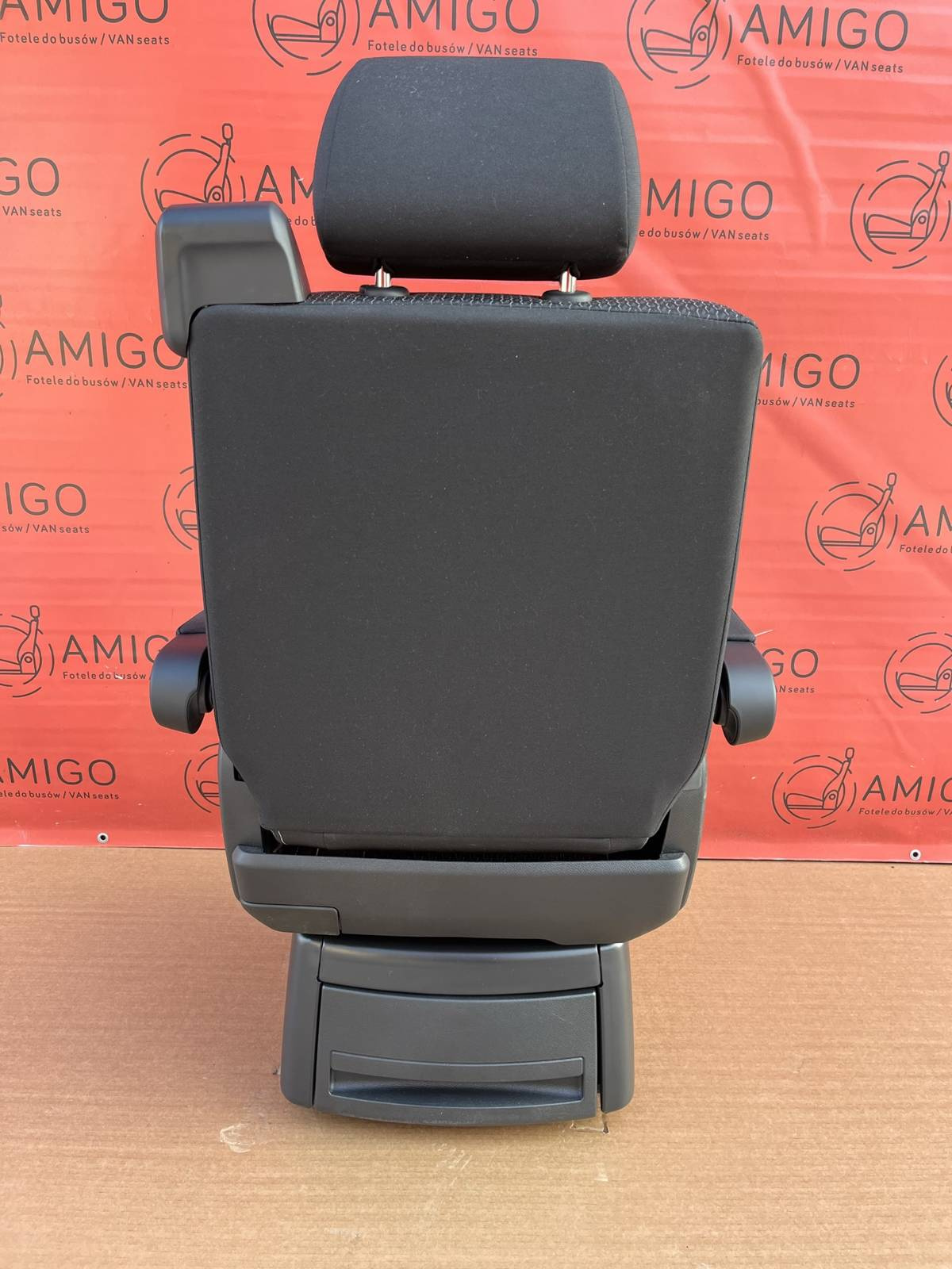 Seat VW T6 Multivan Caravelle KUTAMO swivel rear t5