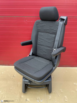 Seat VW T6.1 Multivan Caravelle titan black CIRCUIT swivel rear t5