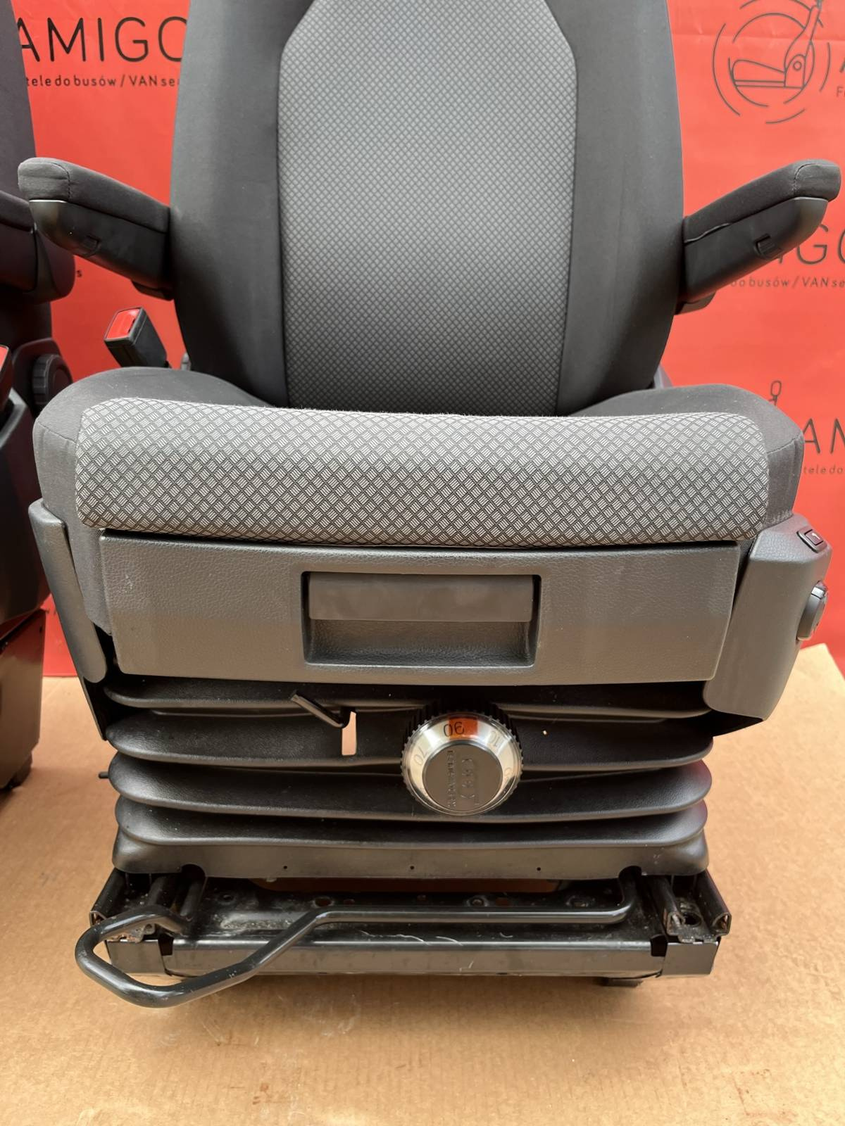 VW Crafter II MAN TGE 2016-2022 driver passenger seat seats captain armrests suspension