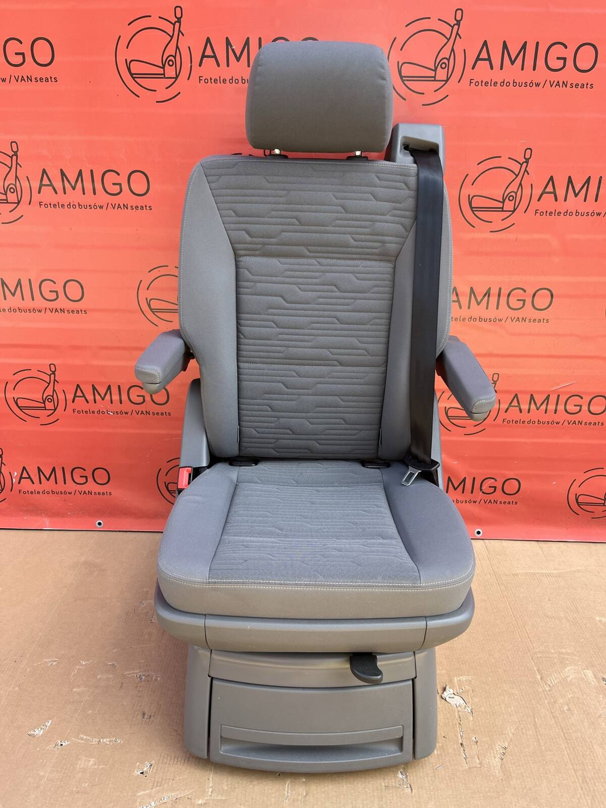 Seat VW T6.1 T6 Multivan Caravelle CIRCUIT Palladium swivel rear t5