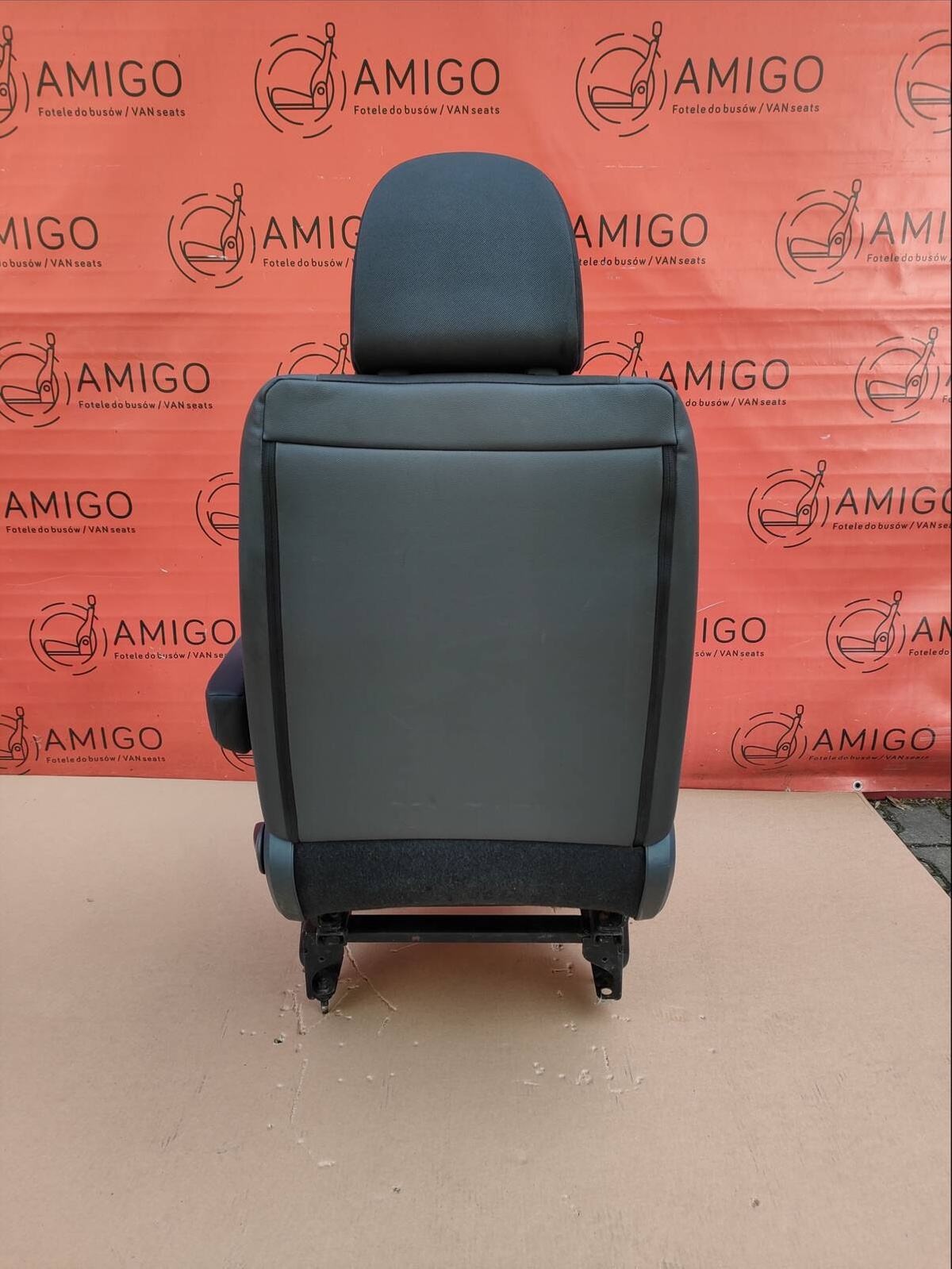 Front EU passenger | UK Driver seat Peugeot Expert II Dispatch Jumpy Proace Scudo 2006-2016