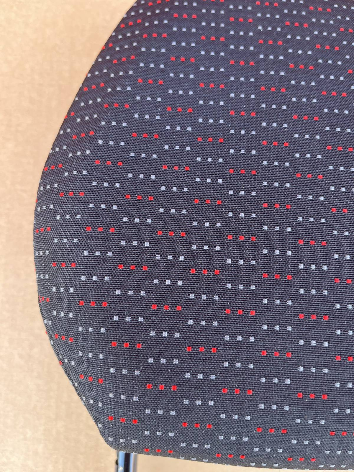 Headrest for seat Peugot Boxer Fiat Ducato Jumper Relay Black with red-grey dots