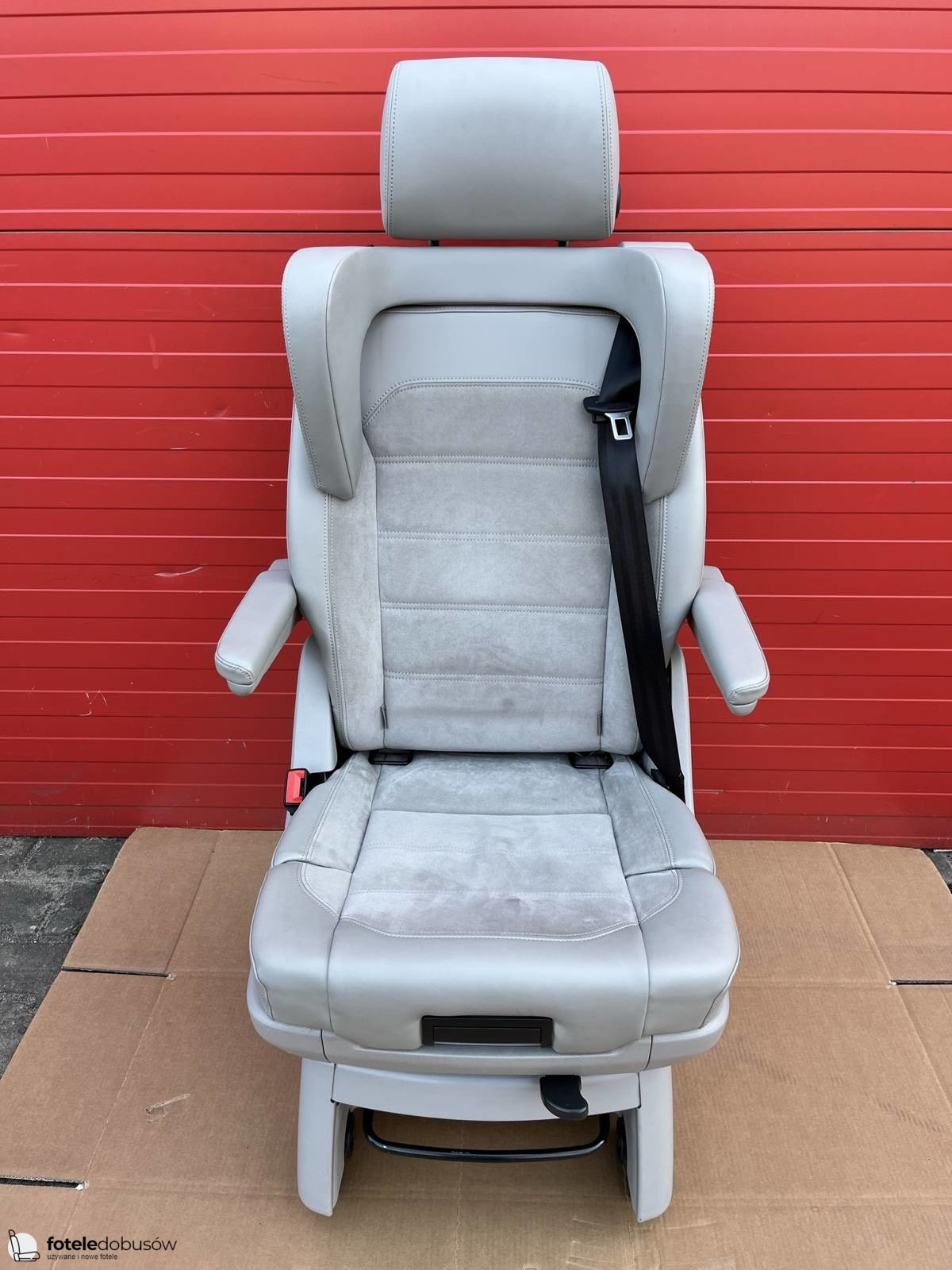 VW T6 Multivan Sitz Einzelsitz Drehsitz Kindersitze Leder grau ISOFIX T5