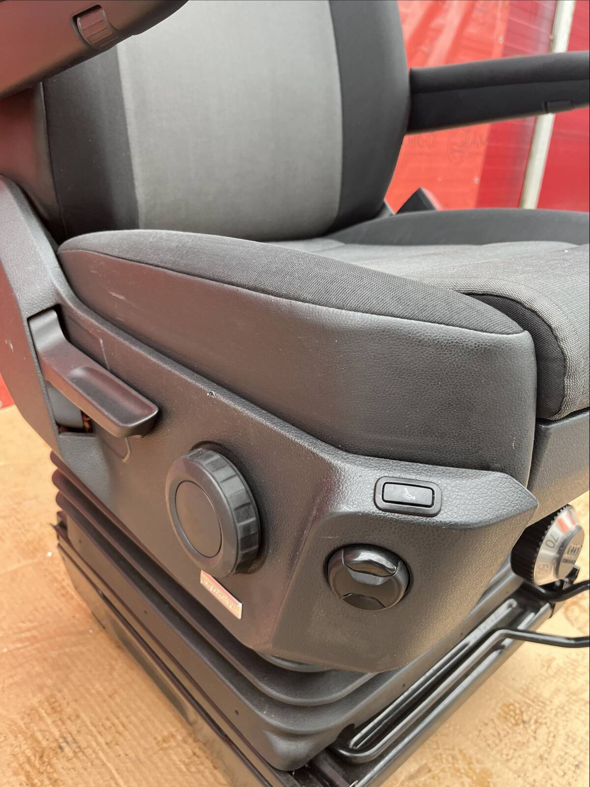 MAN TGE VW Crafter II 2016-2023 UK driver seat | EU passenger seat captain armrest suspension massage