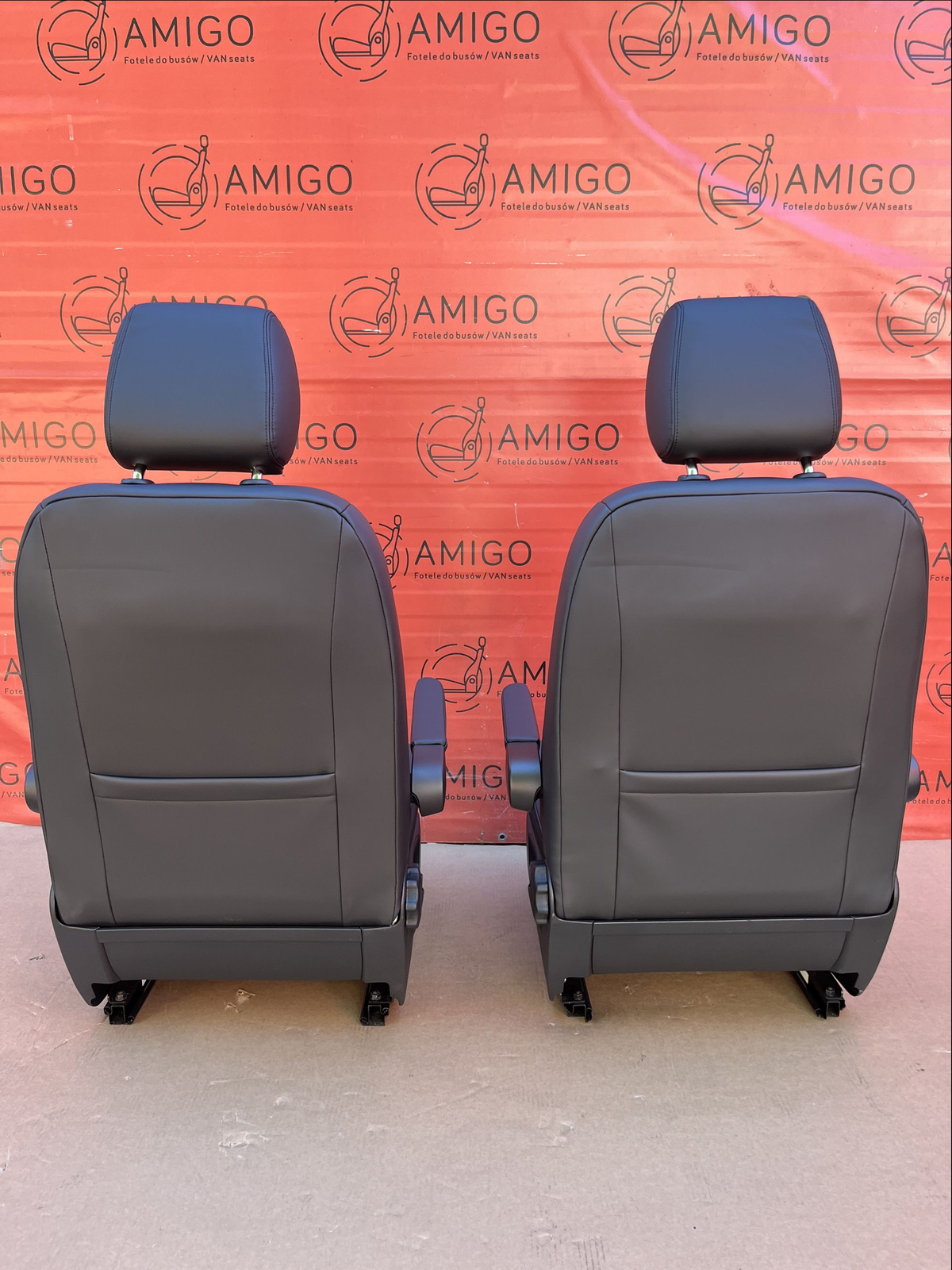 Driver passenger seat VW T6 T6.1 Leather Black Titan comfort Multivan Caravelle T5