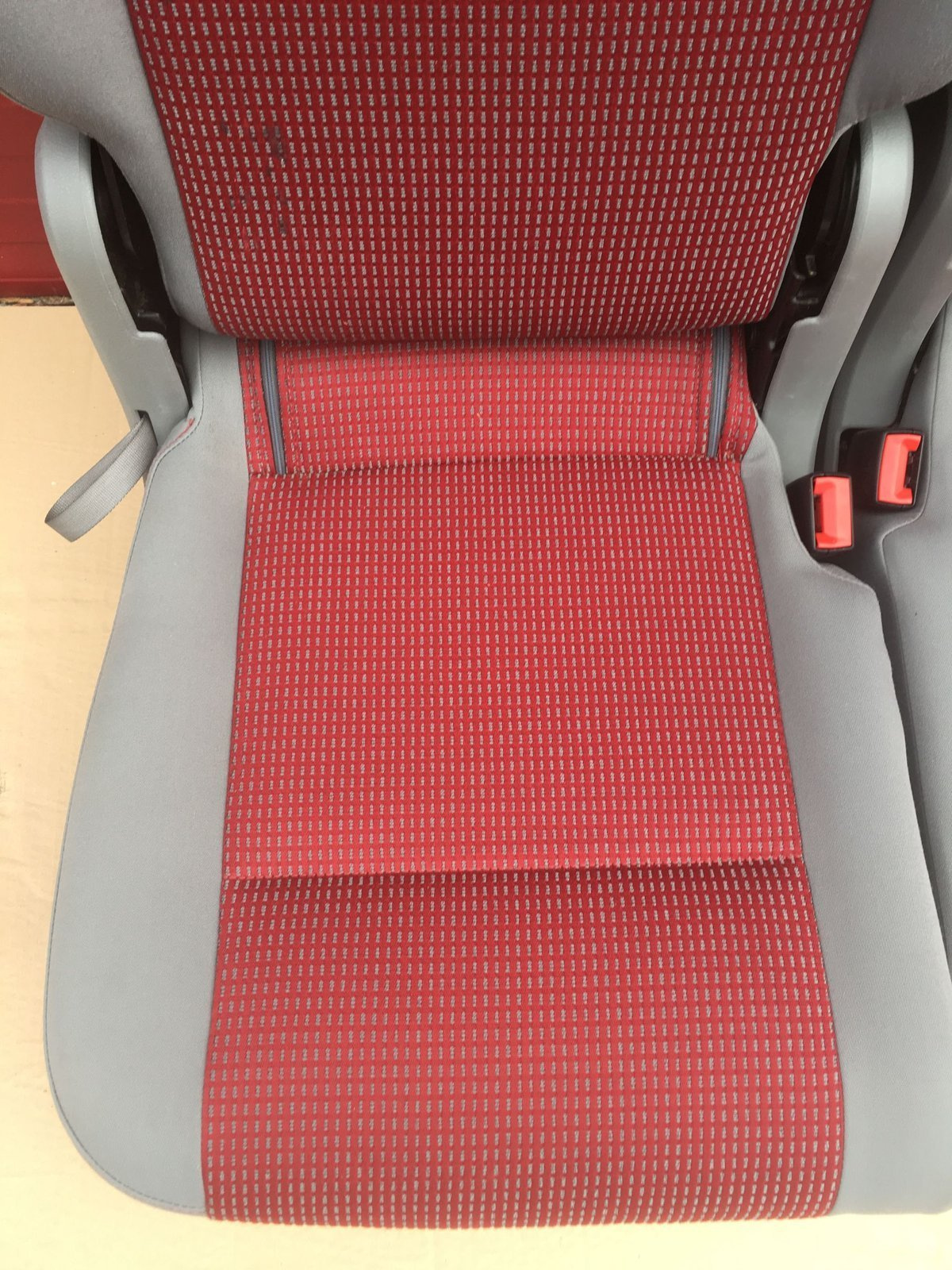 Seat rear bench double VW Caddy second row red grey