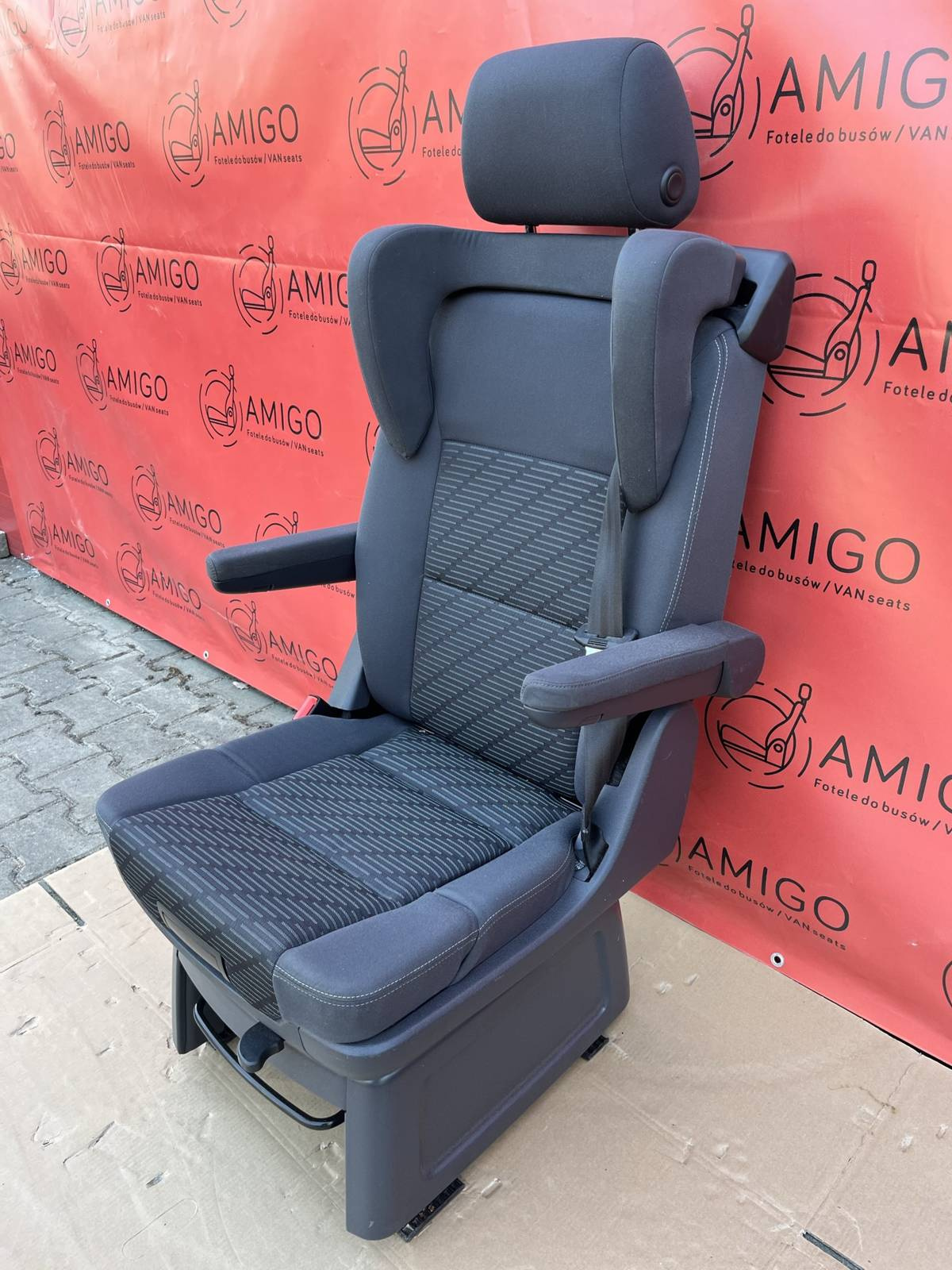 Seat VW T5.1 T5 Multivan Caravelle CHEYENNE swivel rear for child t6