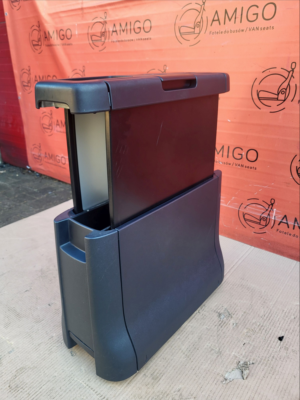 Mercedes V-class W447 Genuine Table Rear for rails W639