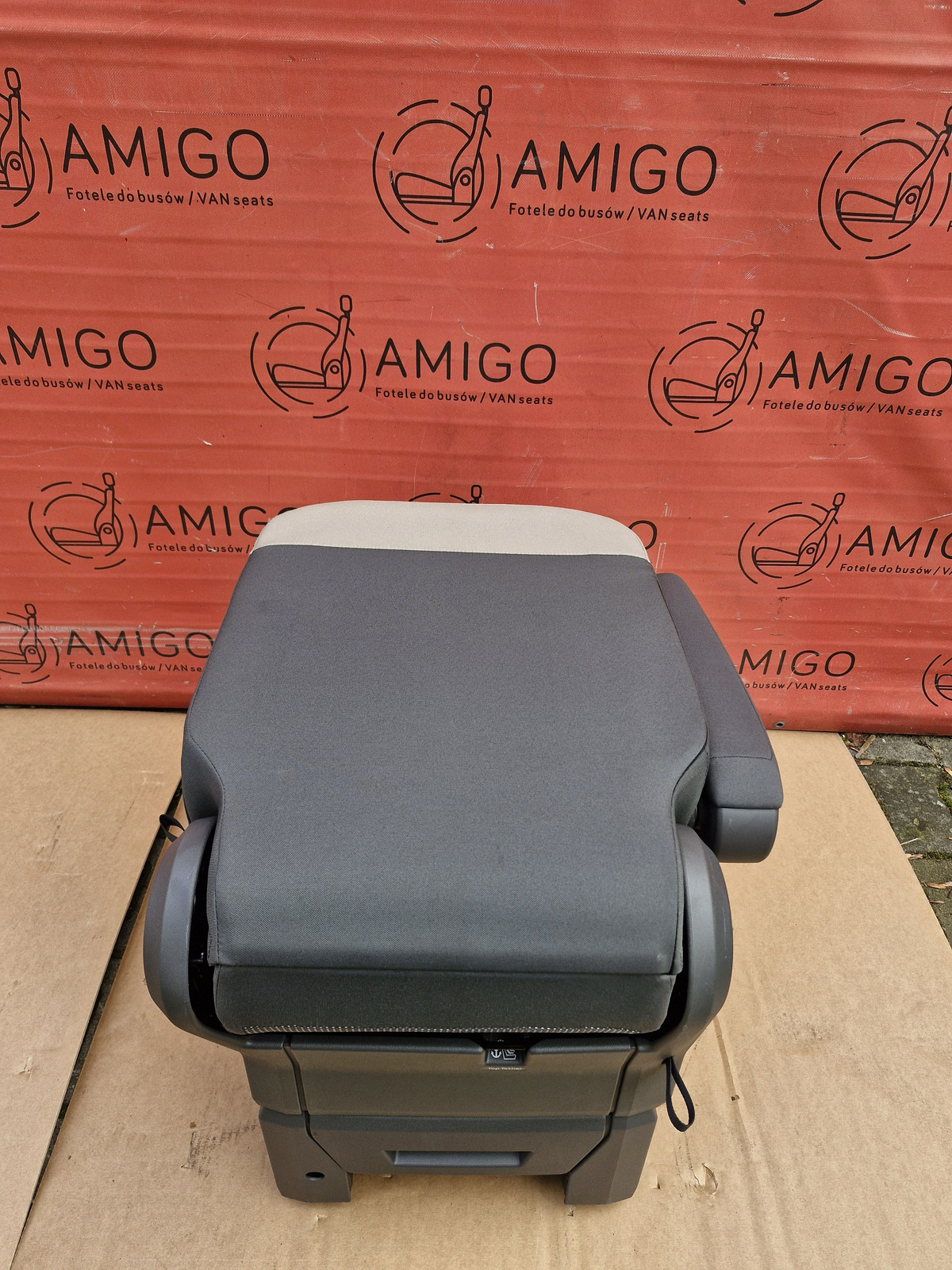 Seat NEW Volkswagen VW Multivan single T7 Ribella Left