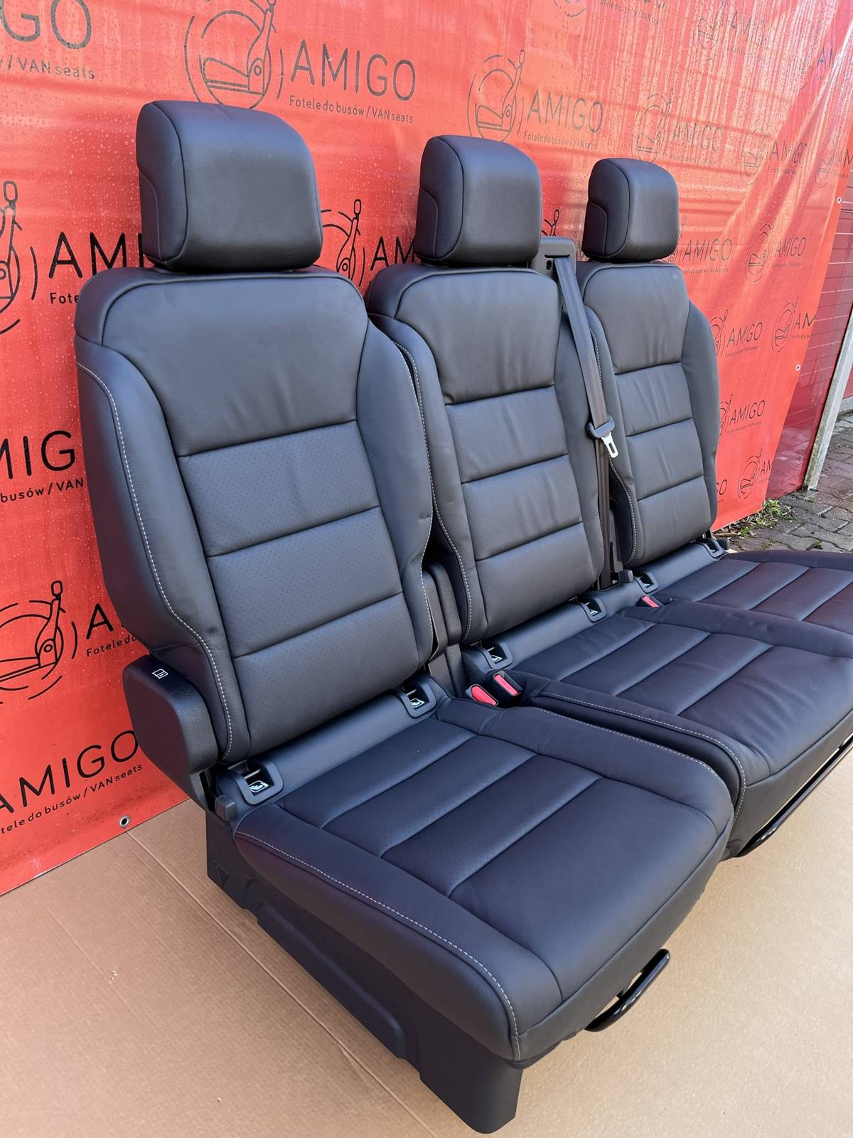 Rear bench seat Traveller Spacetourer Ulysse Zafira Vivaro Proace leather rails