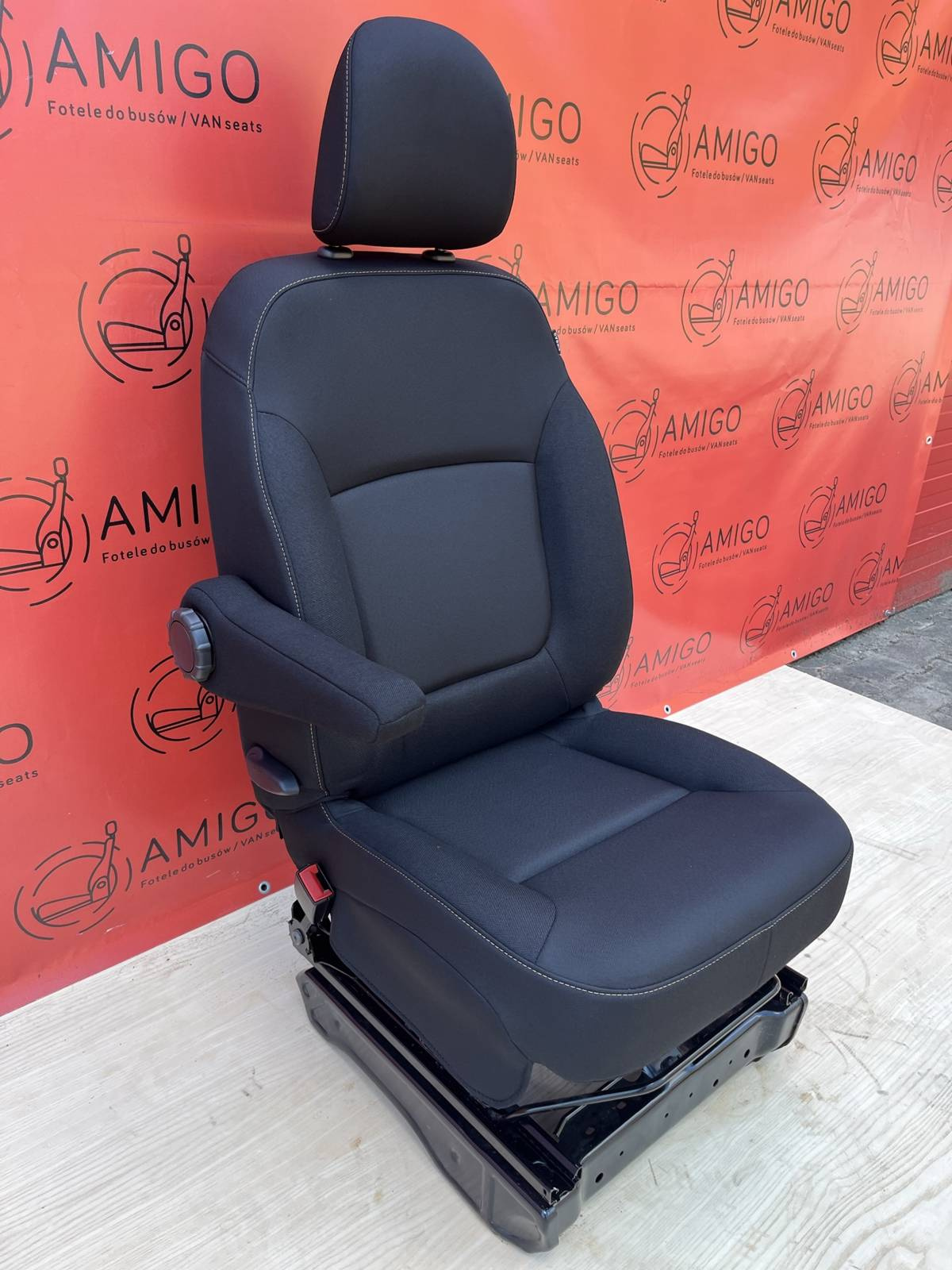 Seat UK passenger | EU driver Renault Trafic Opel Vauxhall Vivaro NV300 Talento armrest airbag