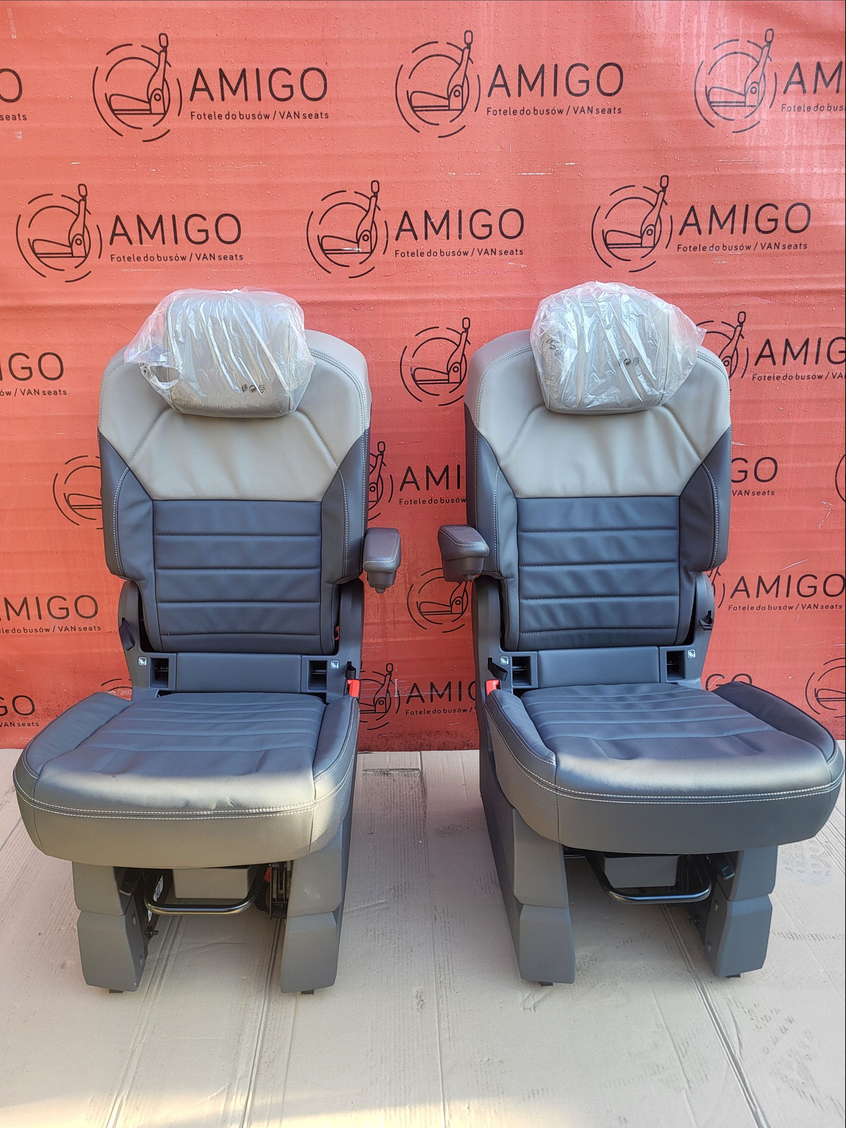 NEU VW Multivan T7 Sitze armlehne isofix Leder links rechts
