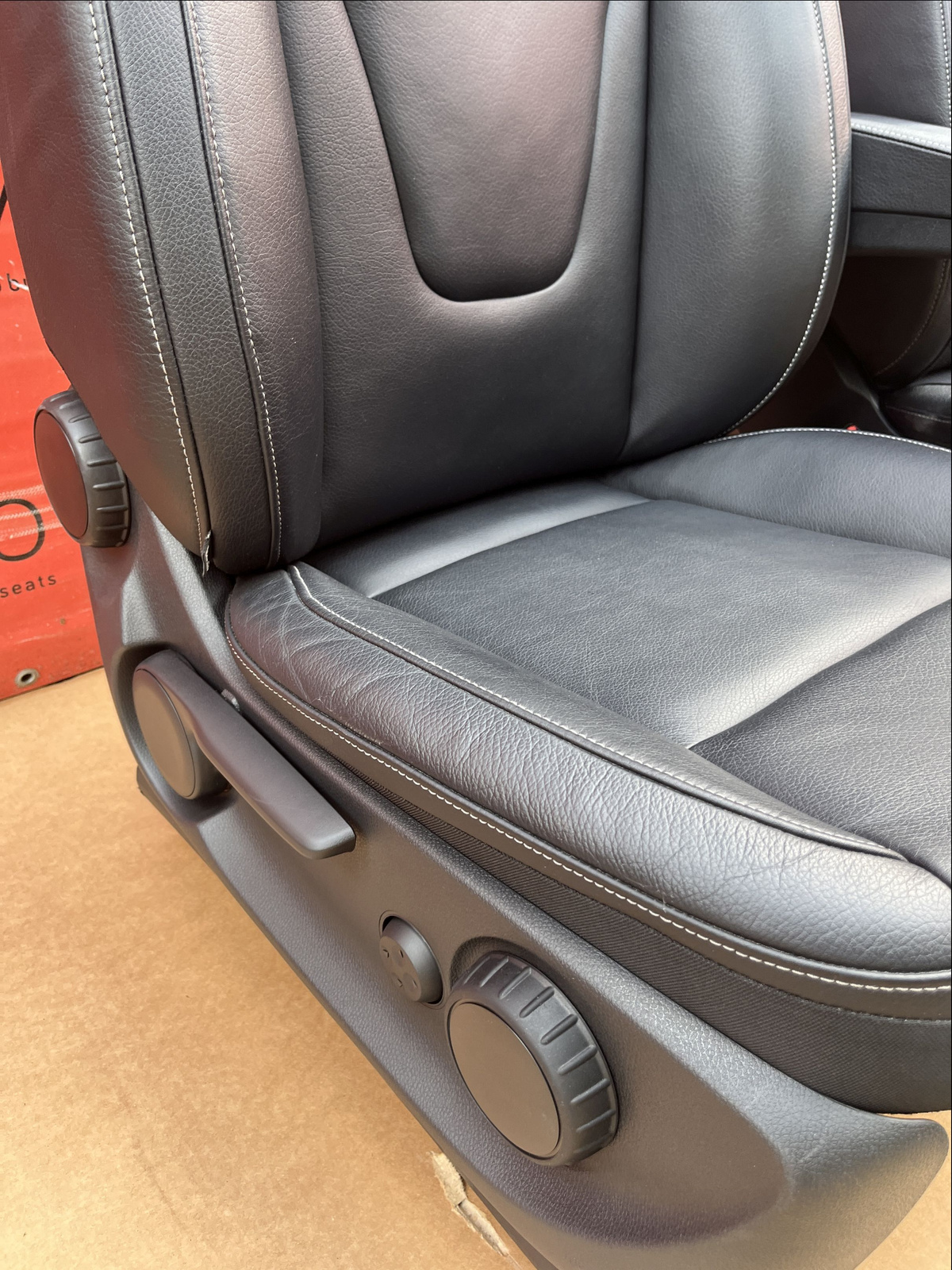 Front Seat Mercedes Vito W447 driver passenger 2014-2024 armrests Lugano Leather