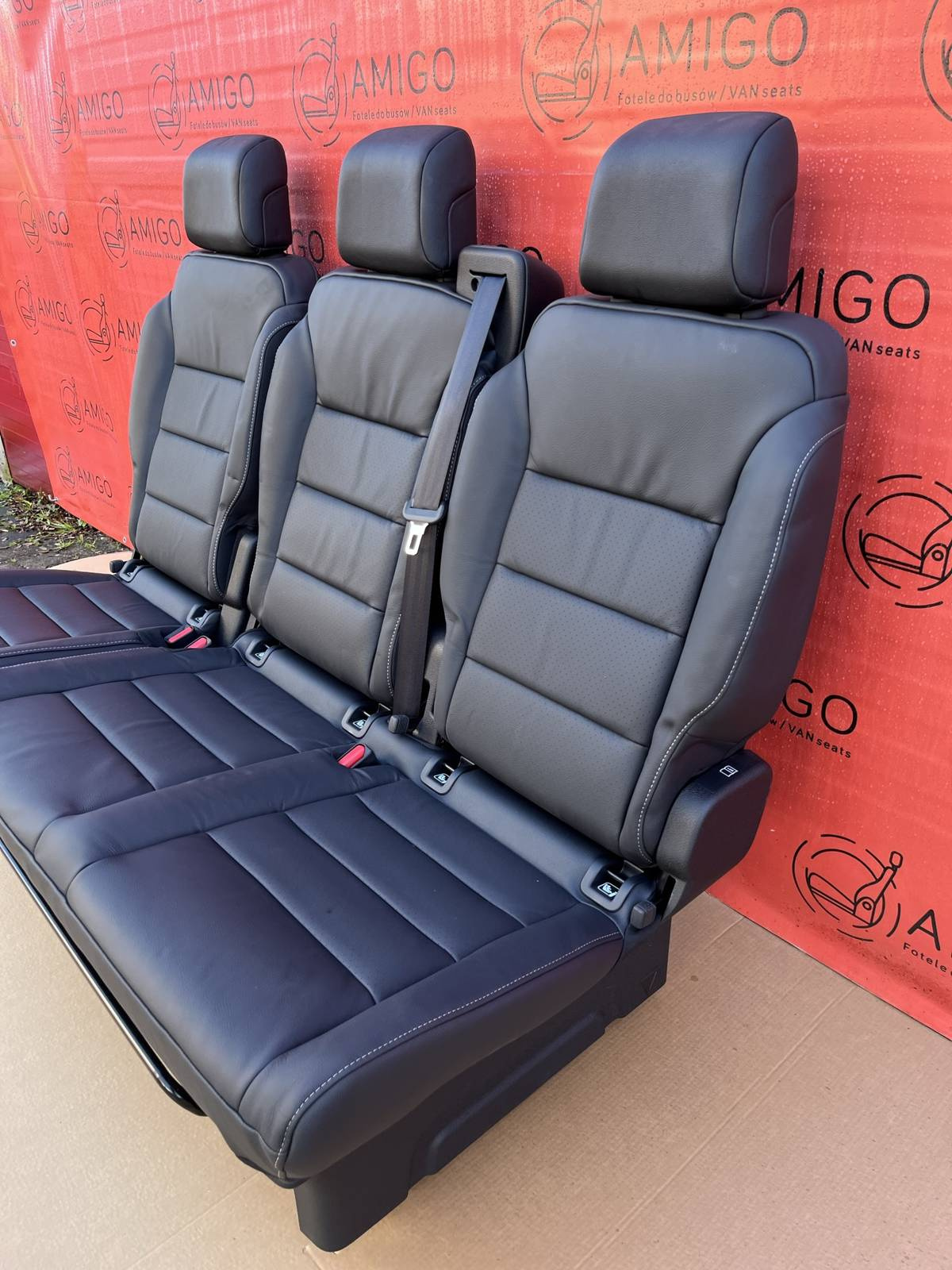 Rear bench seat Traveller Spacetourer Ulysse Zafira Vivaro Proace leather rails