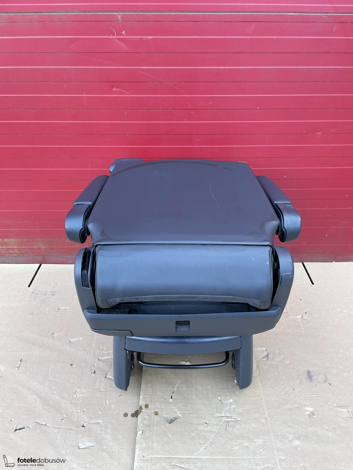 Seat single VW T6 Multivan Caravelle black leather with alcantara rear t5