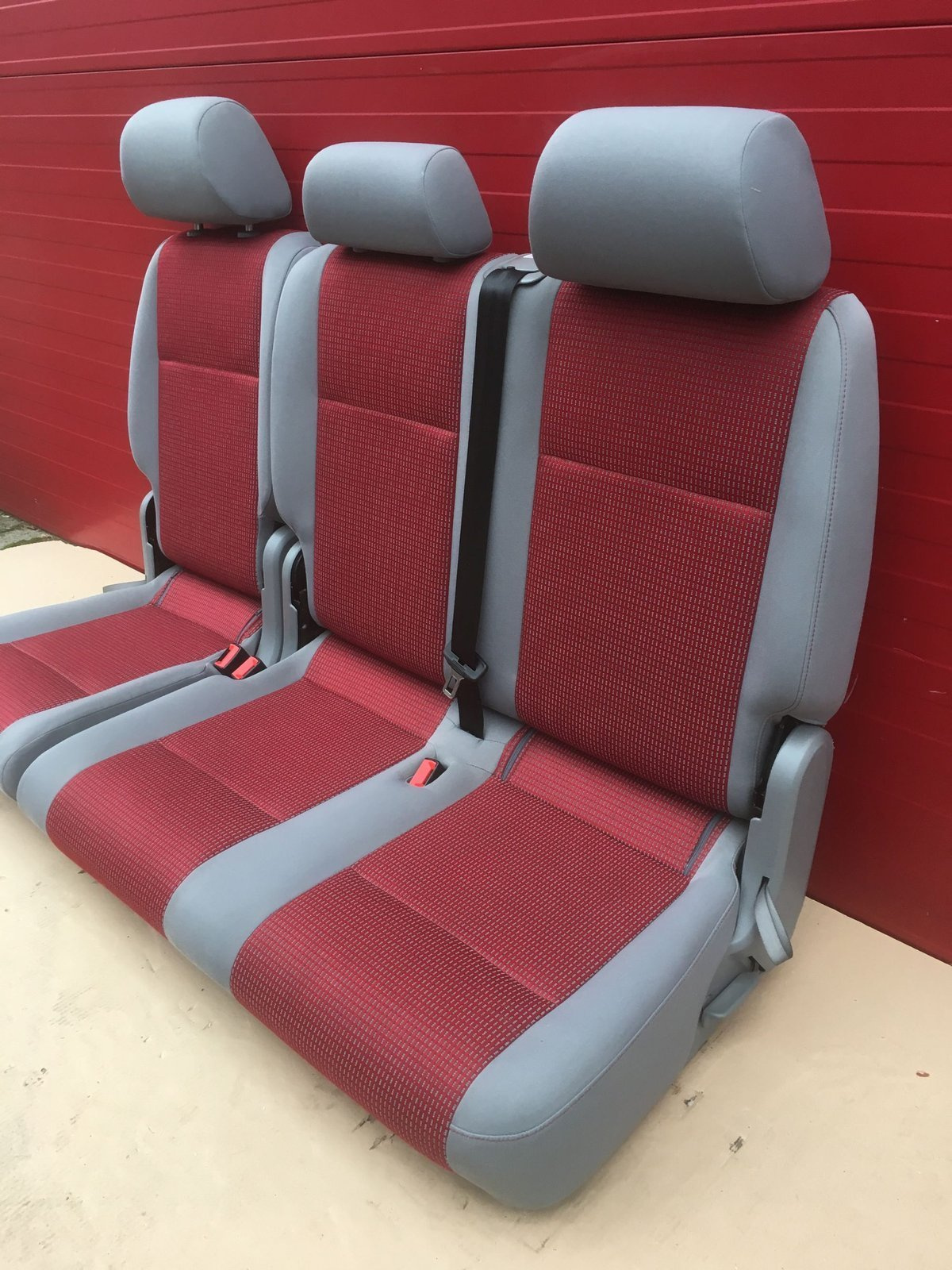 Seat rear bench double VW Caddy second row red grey